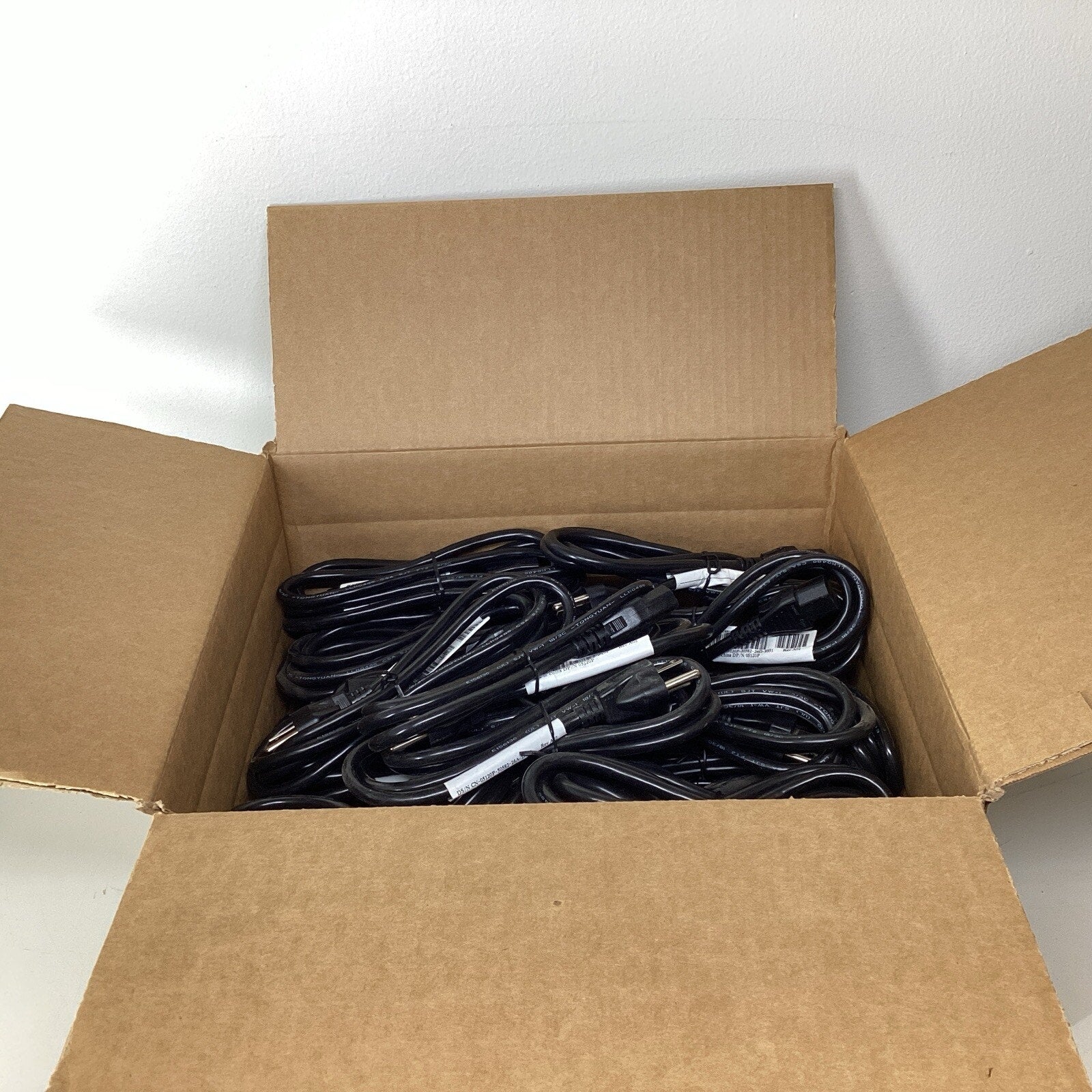Lot Of 40 - Dell 6ft Standard 3-Prong Computer Power Cables 05120P 5120P