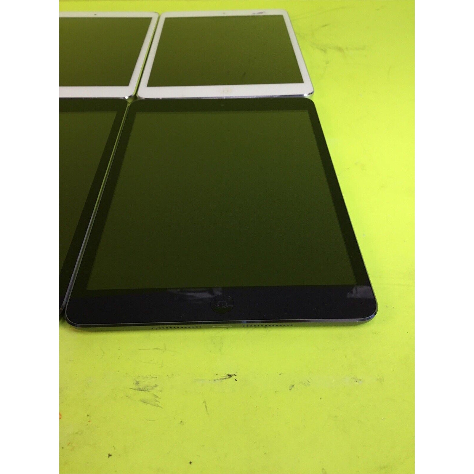 Lot of 4 Apple iPad Mini 1 and 2 FOR PARTS GOLD or RARE EARTH RECYCLE