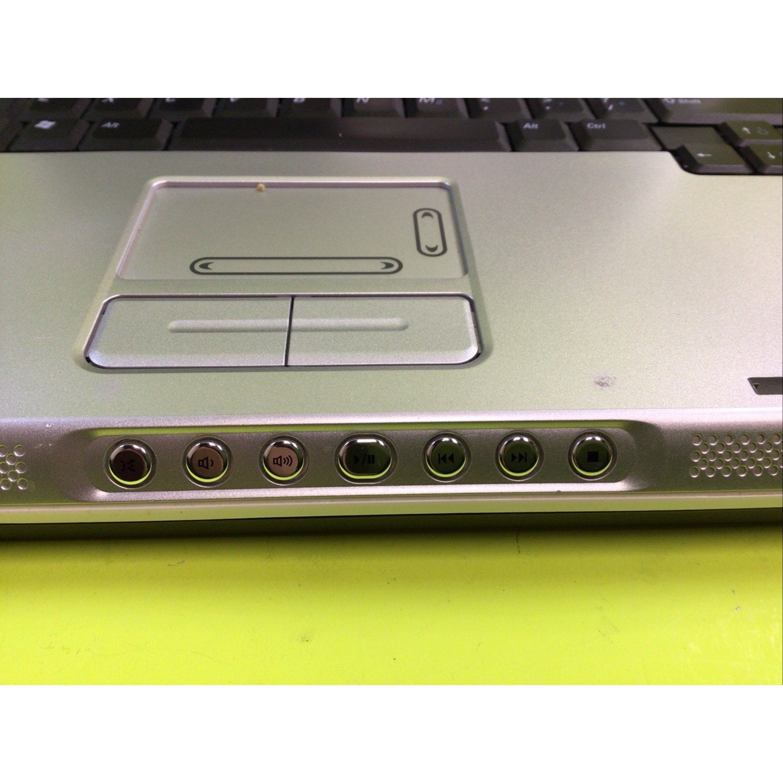 Vintage Dell Inspiron 6000 XP Pro Pentium M 2GB RAM 40GB HDD Win 98 Compatible