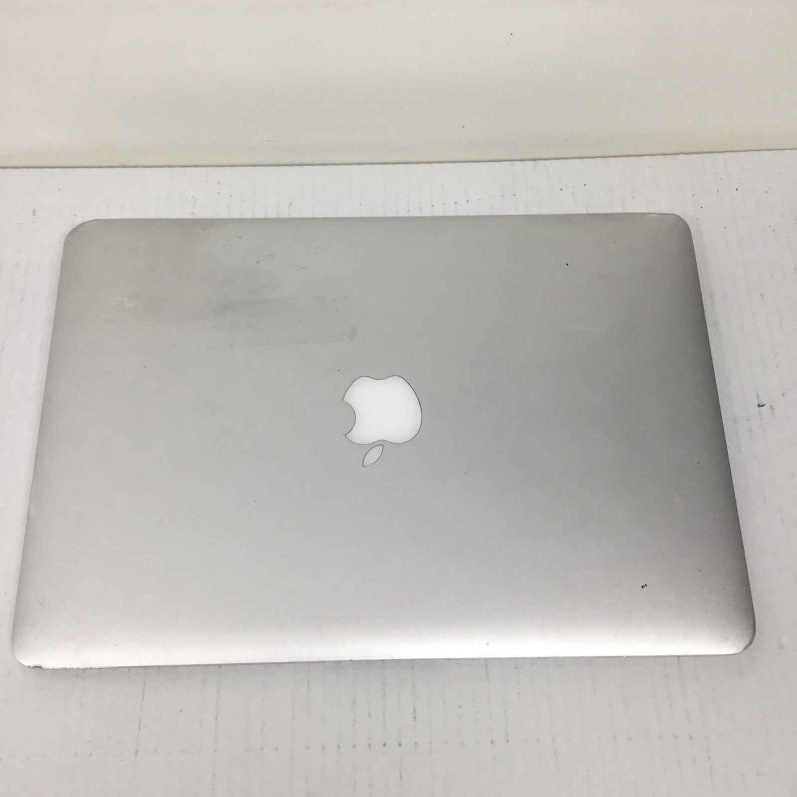 Apple MacBook Air 11" A1466 for Parts READ DESC