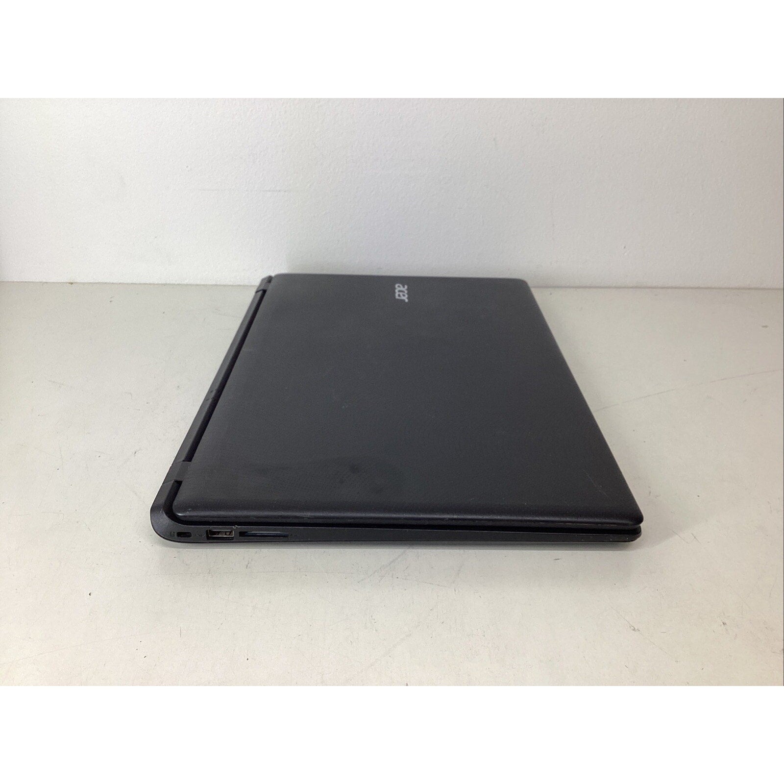 Acer Aspire E 15 E51-511- C590 Intel Celeron N2830 No HDD - For Parts