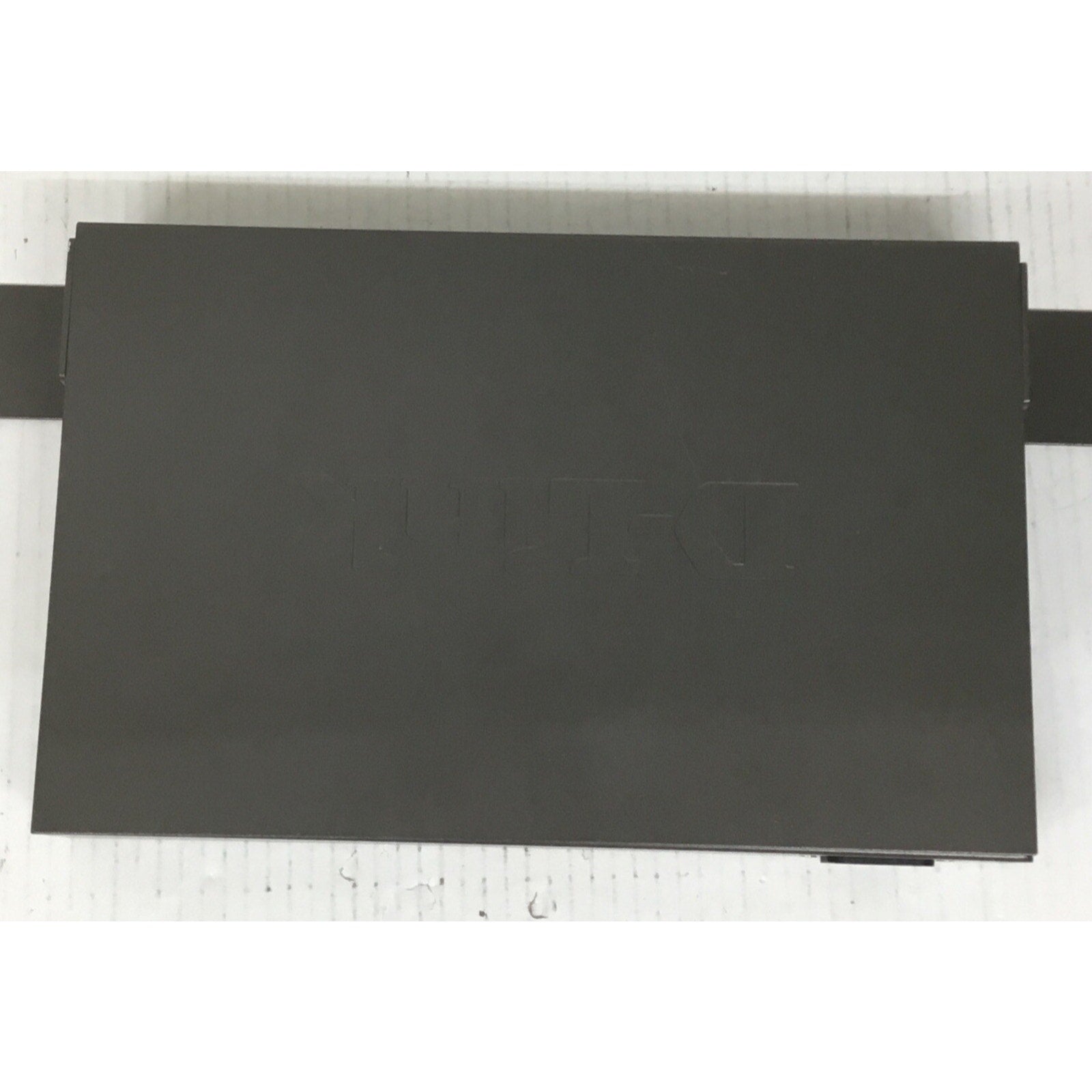 D-Link DES-1024D Black 24-Ports Energy Efficient Rack Mountable Ethernet Switch