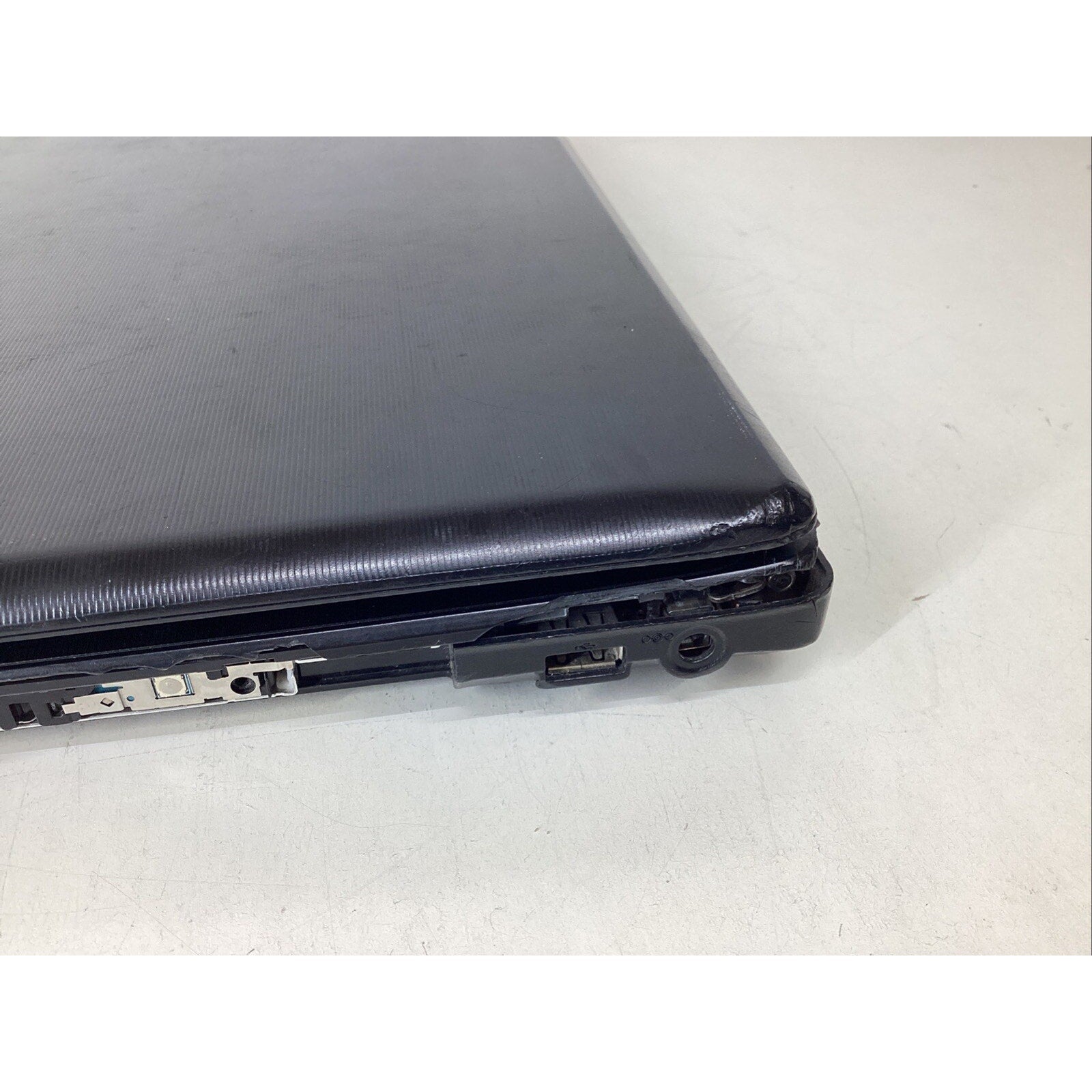 Lenovo G575 Laptop Model 4383 4GB RAM 320GB HDD - For Parts