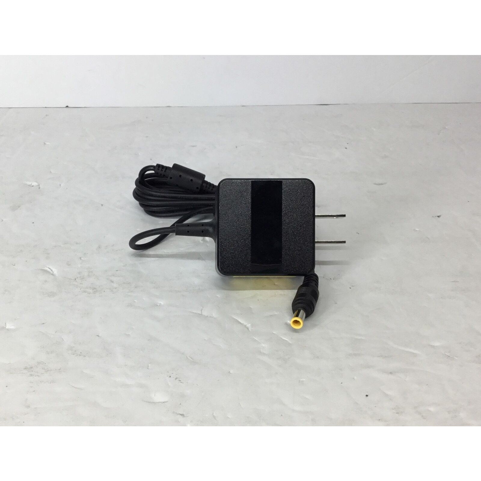 12v1.5A AC/DC Adapter Charger Power Supply Power Source Model PS-CAS1W