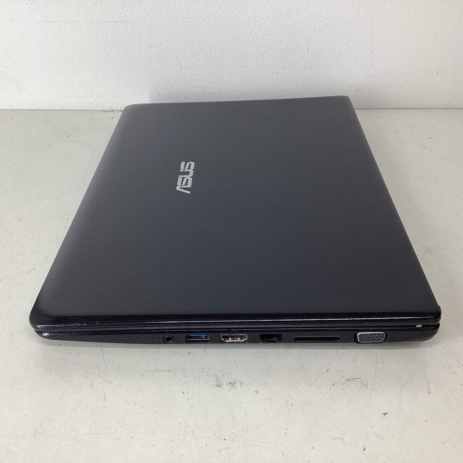 ASUS X401A-BCL0705Y 14" Ultrabook Notebook 4GB RAM 320GB HDD - For Parts