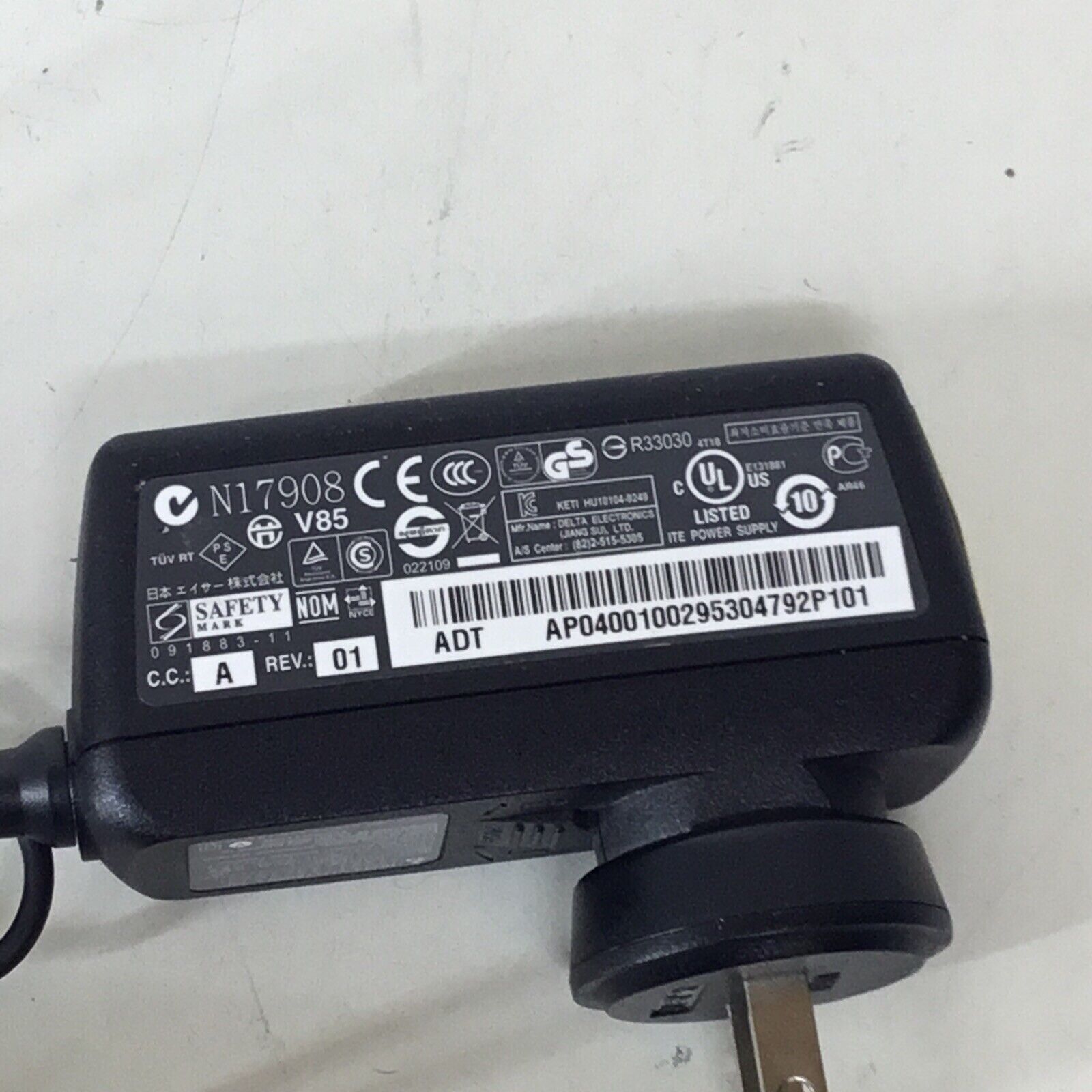 Genuine Delta ADP-40TH A AC Adapter 19V 2.15A Power Supply 410 OEM