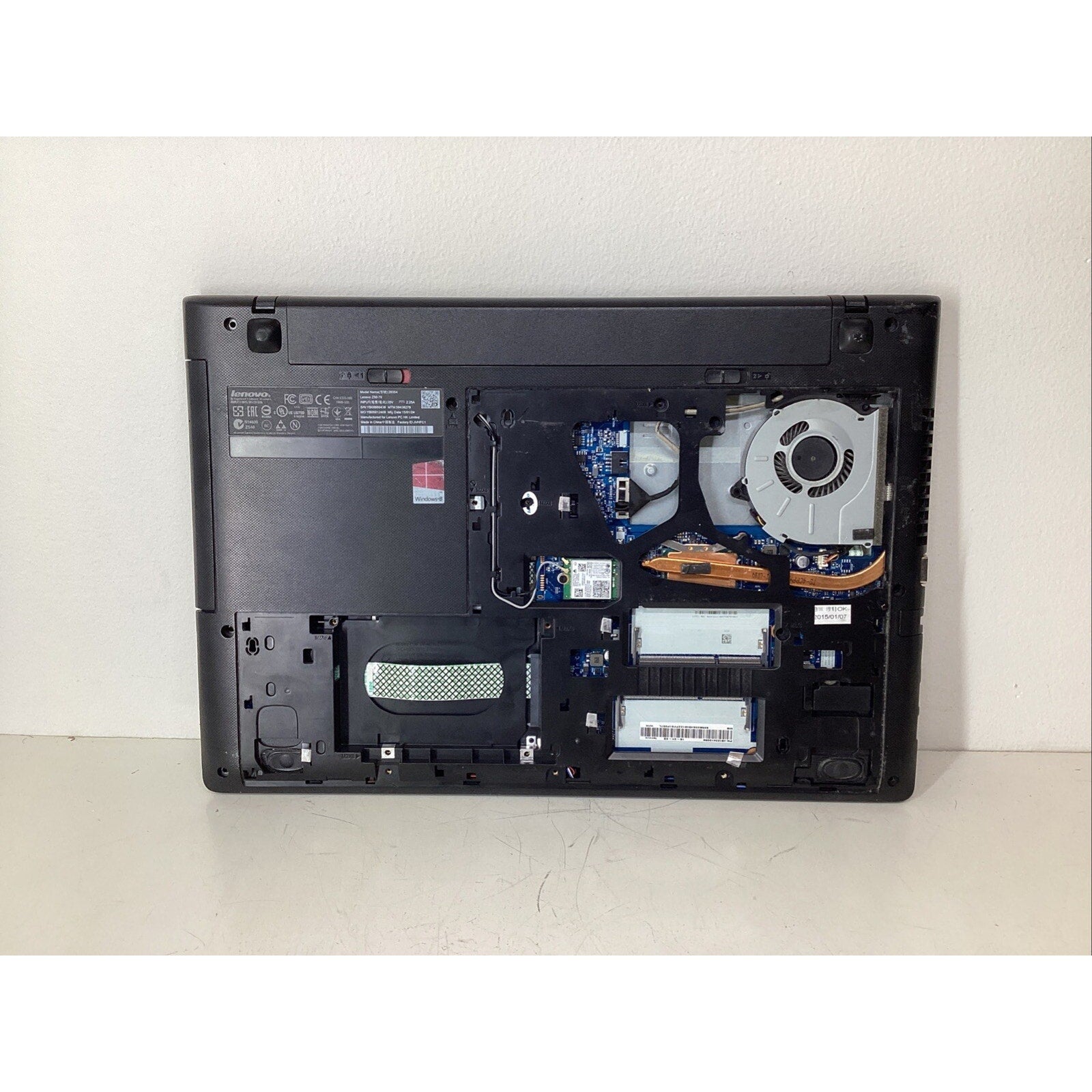 Lenovo Z50-70 15.6" 20354 No RAM, HDD, Screen - Parts Only