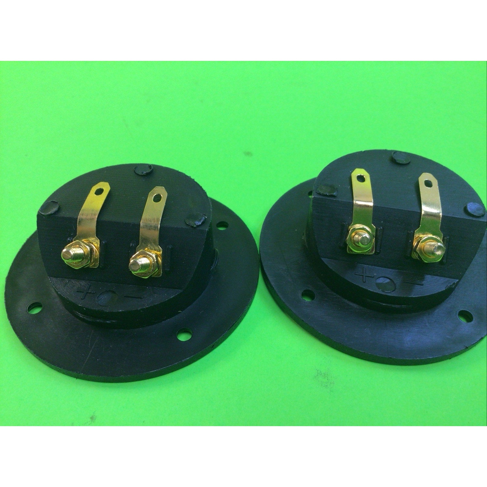 2-Way Speaker Box Terminal Cup 2.2 Inch Square Stereo Screw Connectors 2-Pack