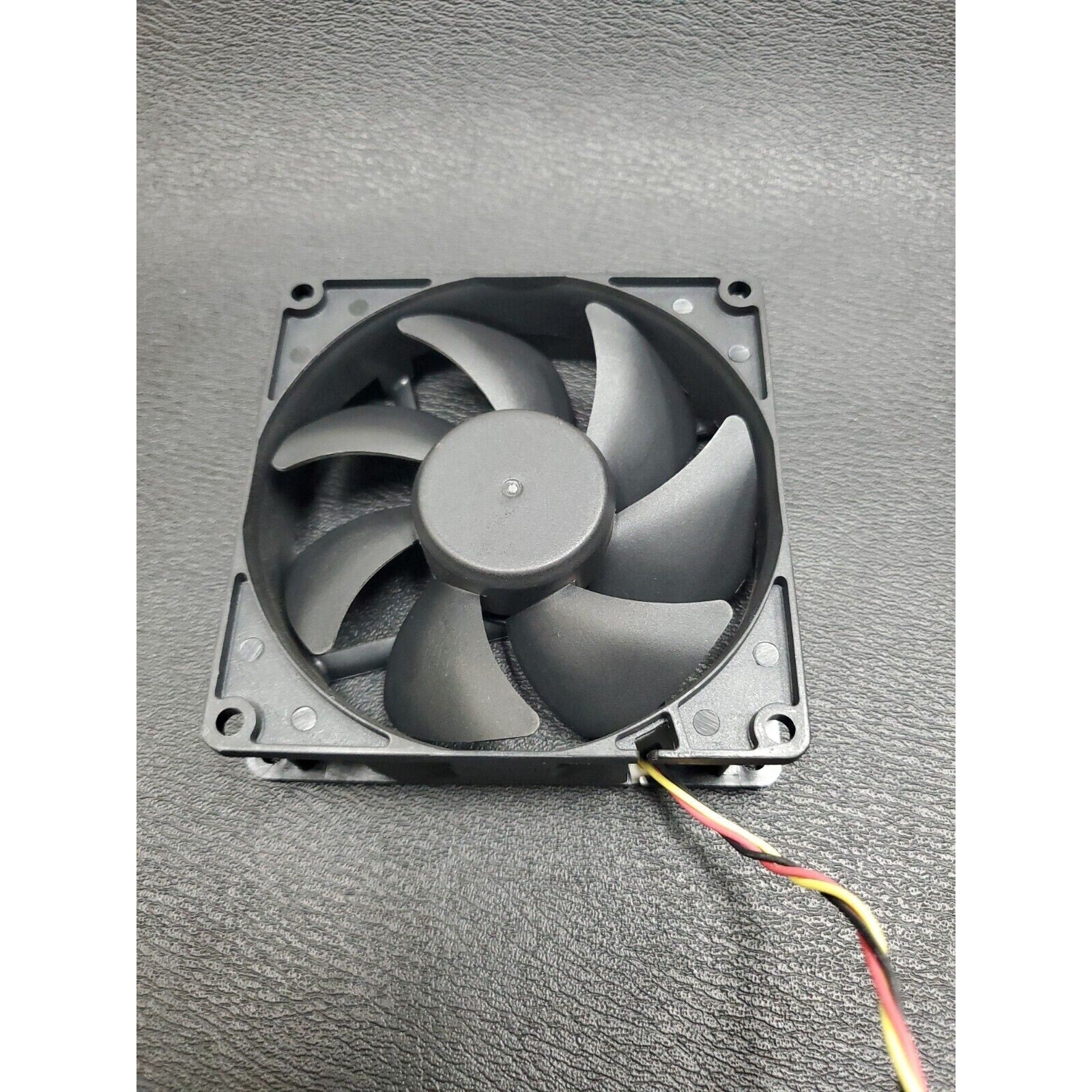 SUNON EE92251S3-D020-C99 12V 1.3W X755M A01 105mA 37.5CFDell Inspiron 92mm 3-Pin