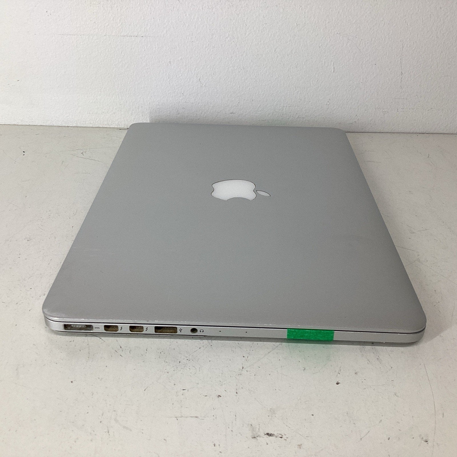A1425 Apple MacBook Pro 13-inch Intel Core Duo 8GB RAM - For Parts