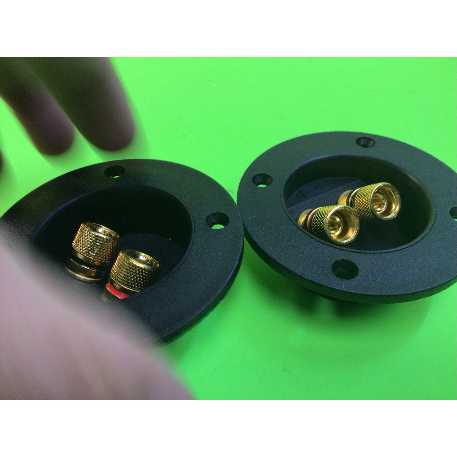 2-Way Speaker Box Terminal Cup 2.2 Inch Square Stereo Screw Connectors 2-Pack