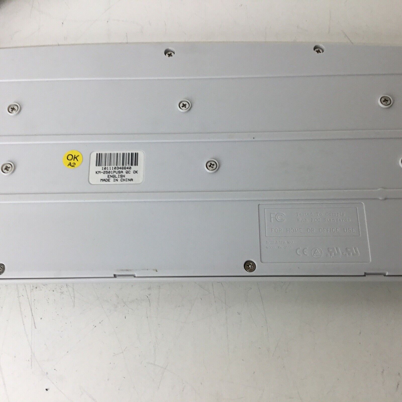 Soyo Vintage White Computer Keyboard KM-2501PUSA PS/2