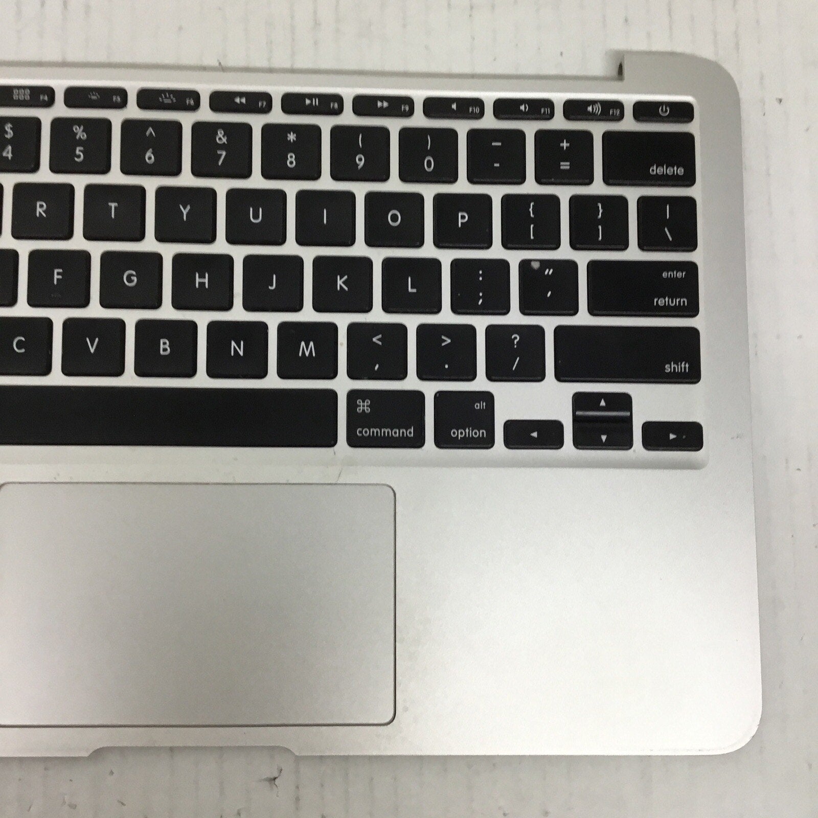 11" MacBook Air A1465 Top Case keyboard Palmrest Trackpad No Battery