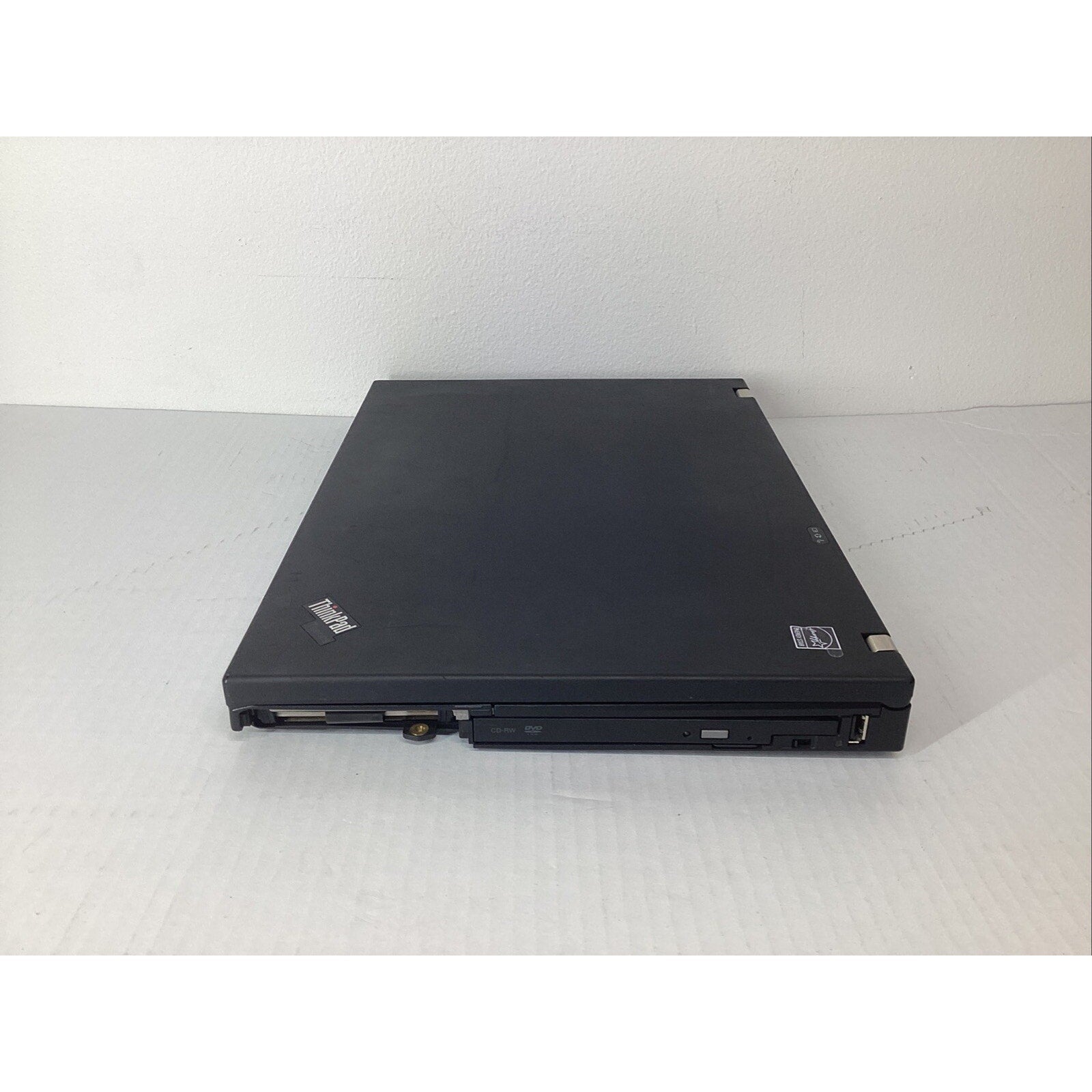 Lenovo ThinkPad T61 14" Laptop Intel Centrino Pro 100GB HDD - For Parts