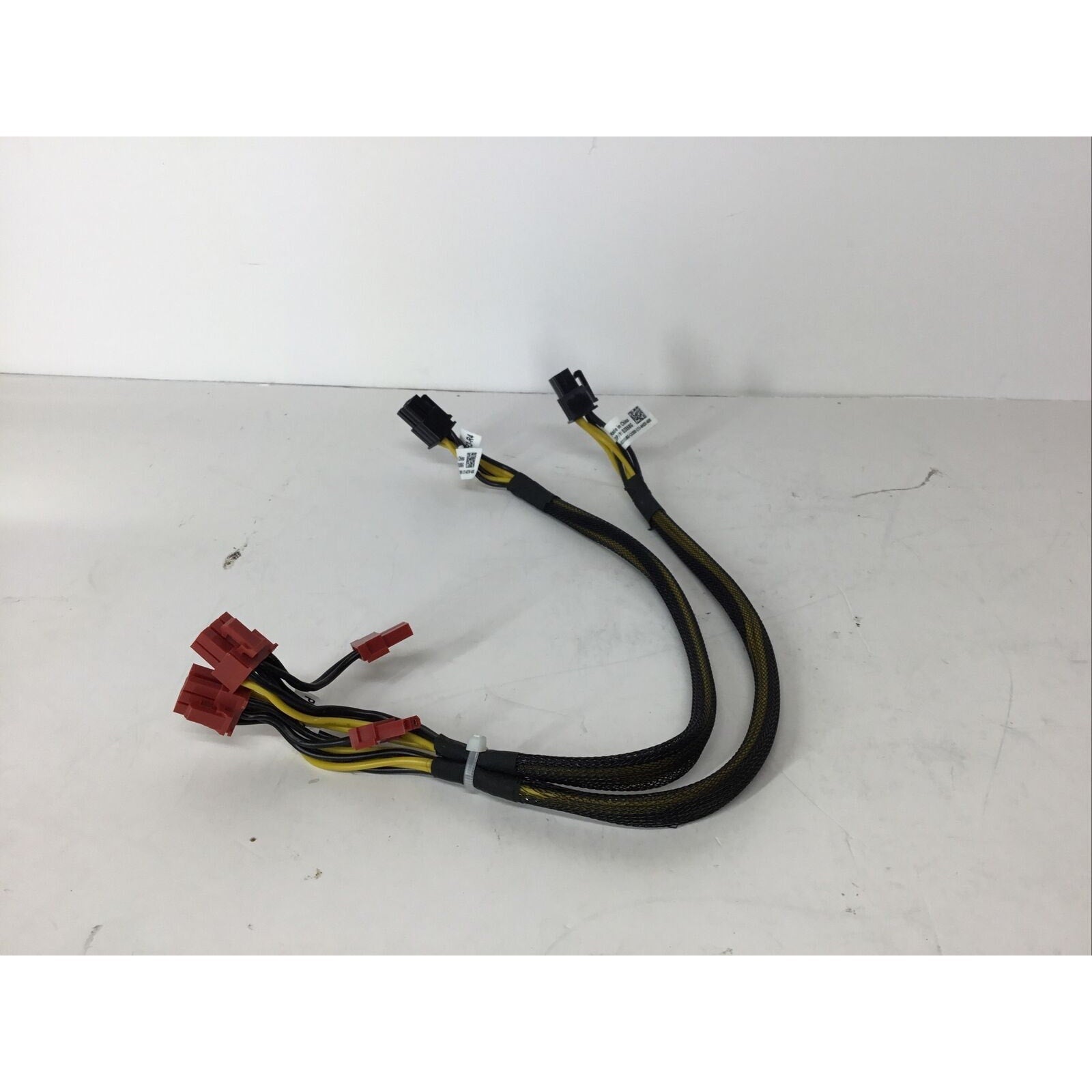 OEM Dell Alienware R5 R6 to PCI-e Power Cable (D P/N: 0JX68G)