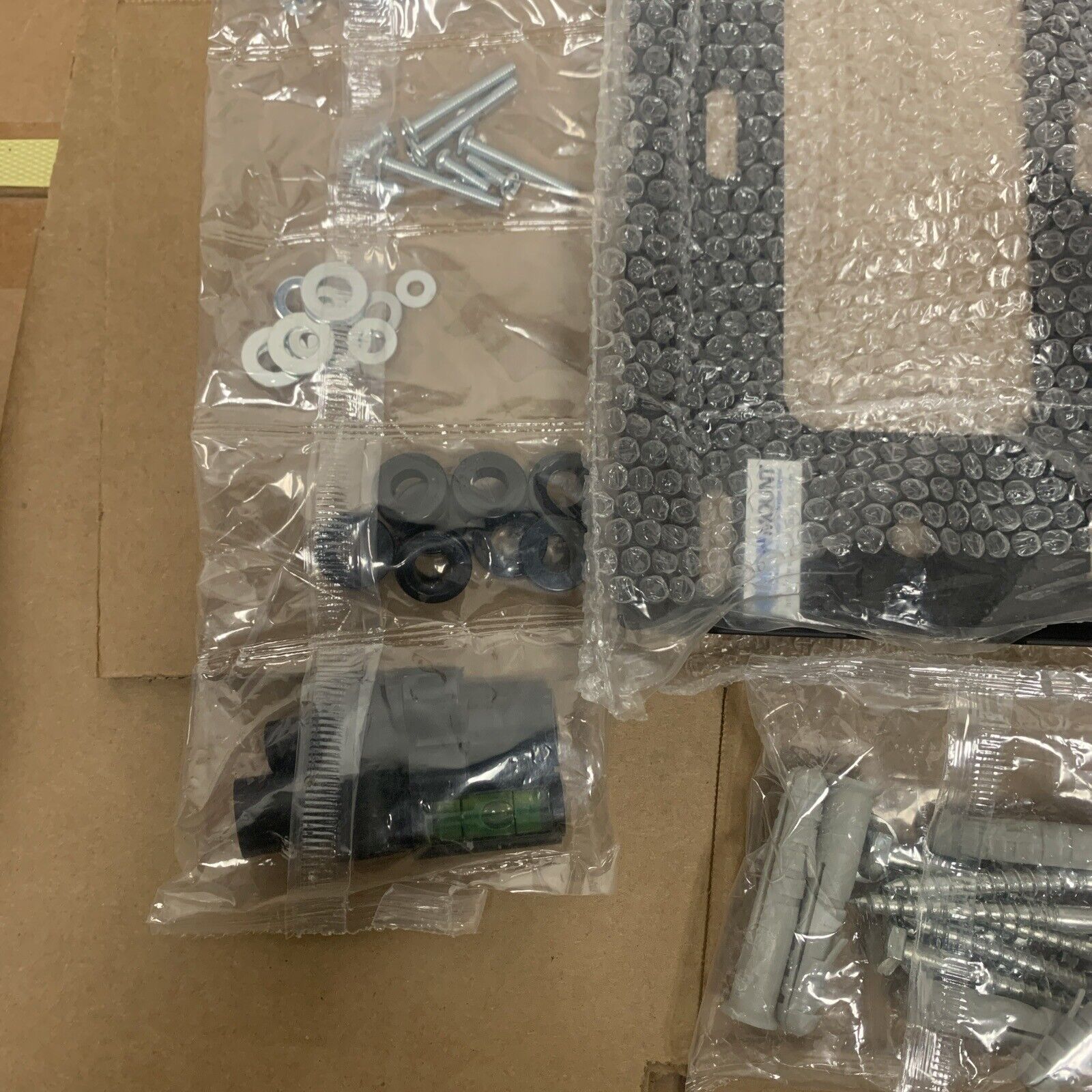 Monmount Fixed TV Wall Mount for Most 19" - 37" Flat-Screen TVs - Black, DIY