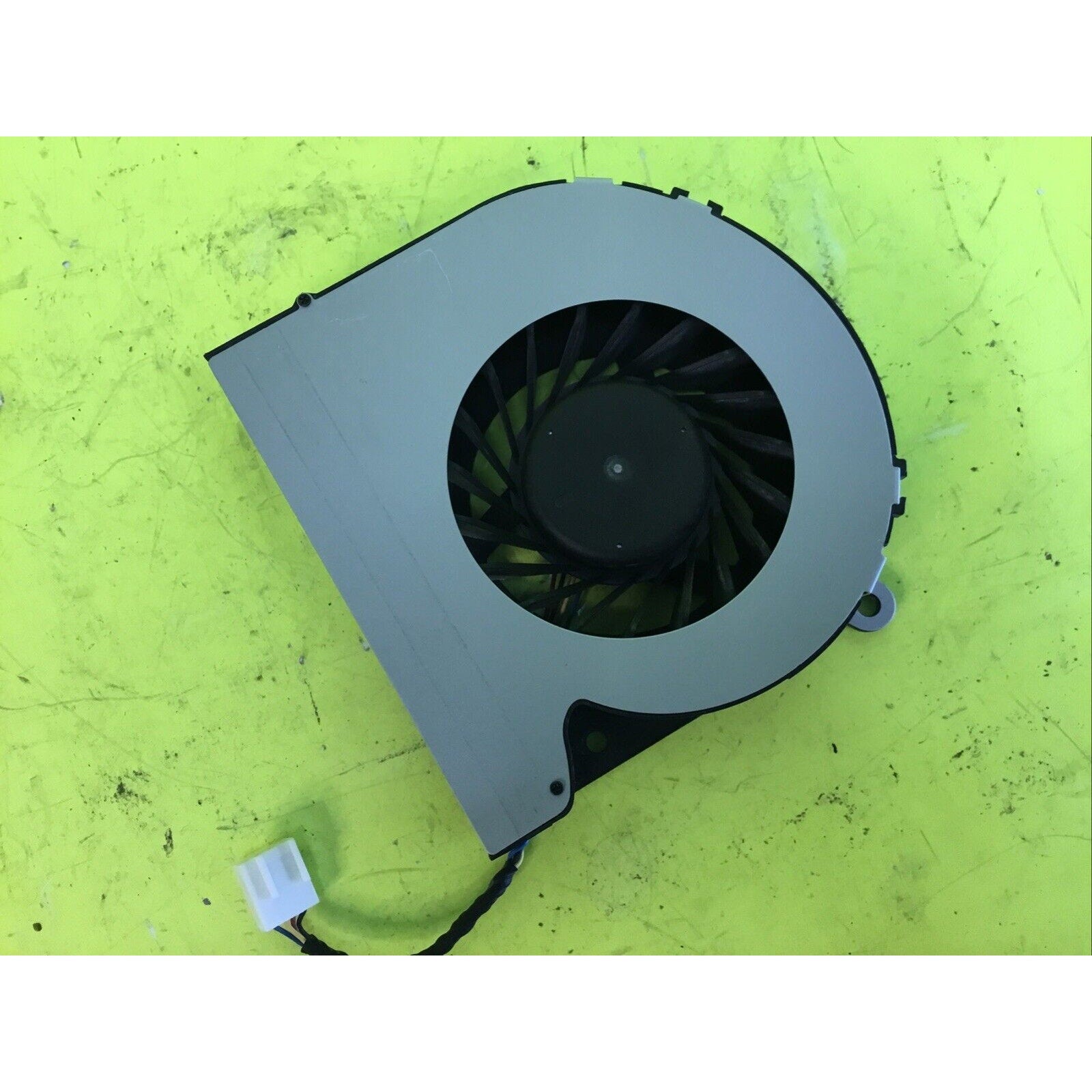 HP AIO 22-2 21-2 Cooling Fan BUB1012DD 1323-00JJ000 0A D000