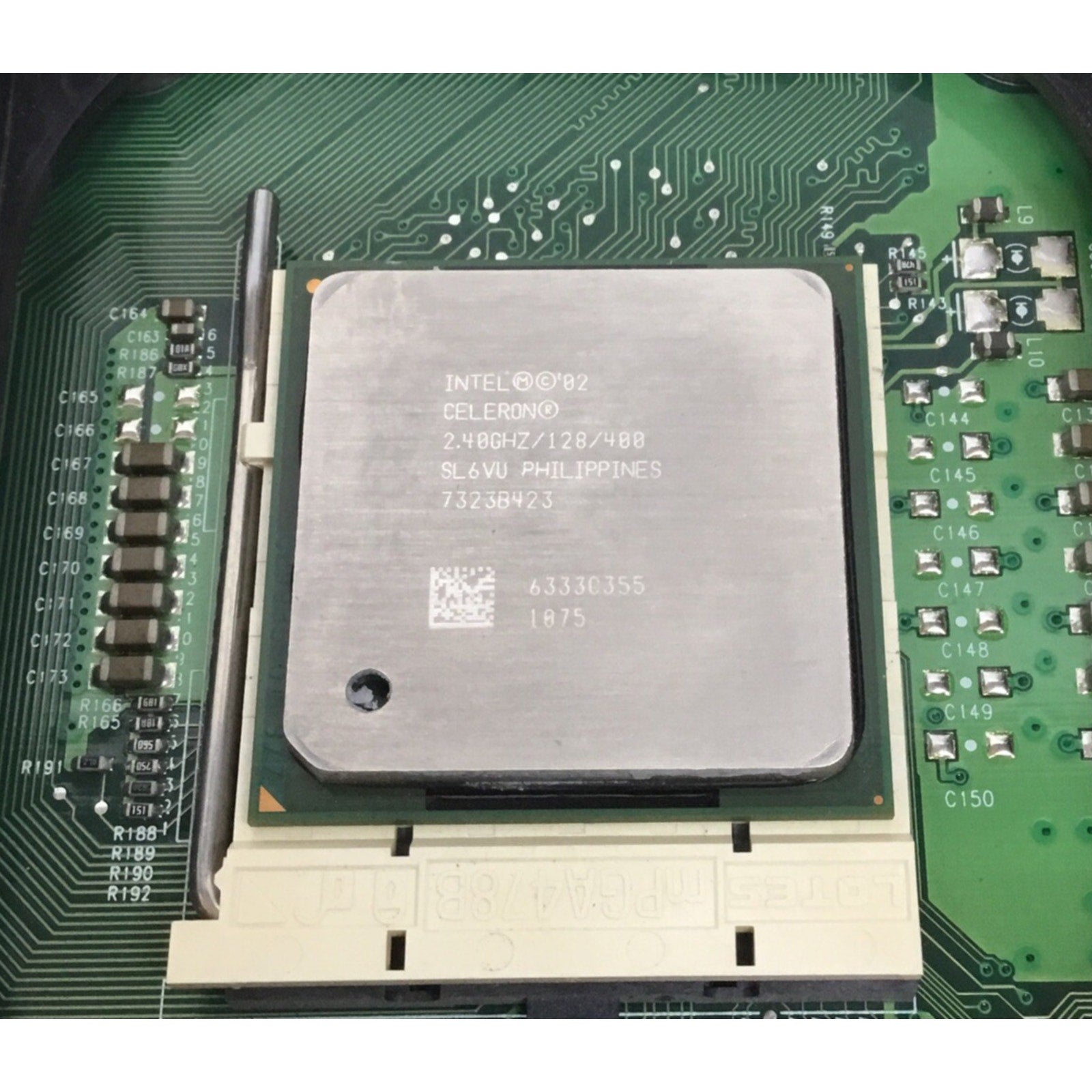 137001 Imperial GL_Ve 20021218 Motherboard / Celeron 02 2.40GHz SL6VU