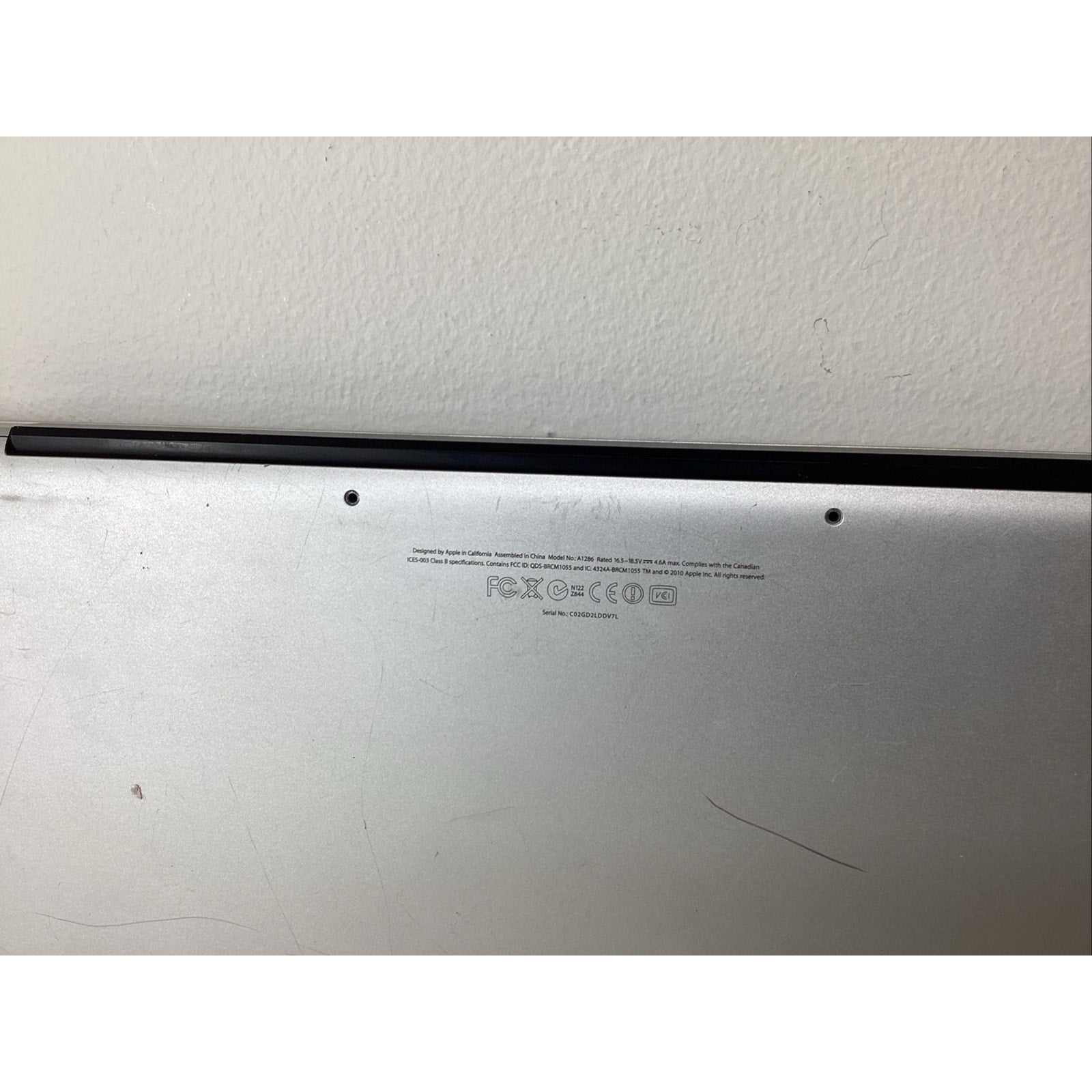 Apple MacBook Pro 2010 Model A1286 Silver No Battery, HDD - For Parts