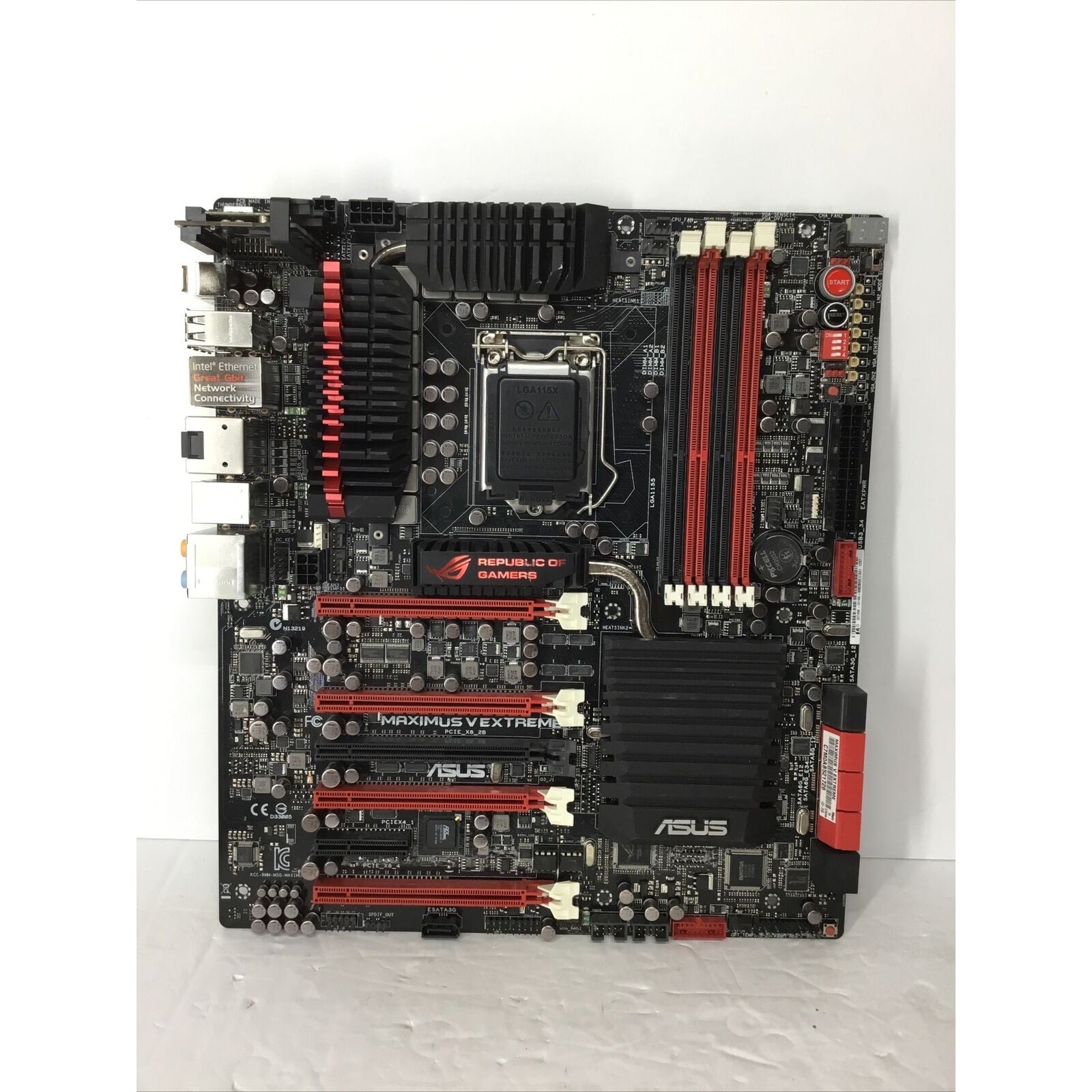 FOR PARTS - ASUS Maximus V Extreme, LGA 1155, Intel Motherboard - FOR PARTS