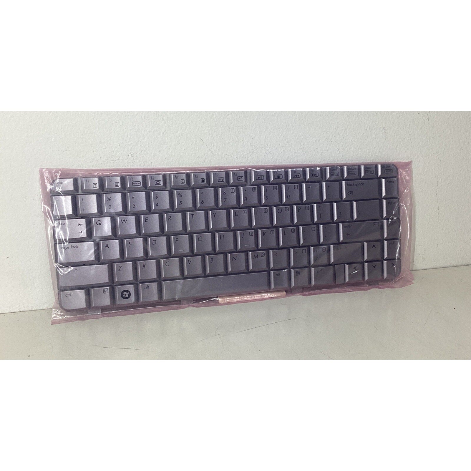 HP Pavilion dv4-1000 Keyboard PK1303Y0600 486901-001 9J.N8682.901