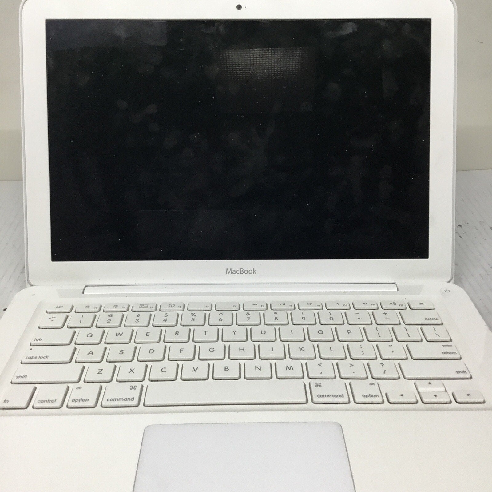 2009 Apple MacBook 13.3" Laptop A1342 For Parts Or Repair Untested