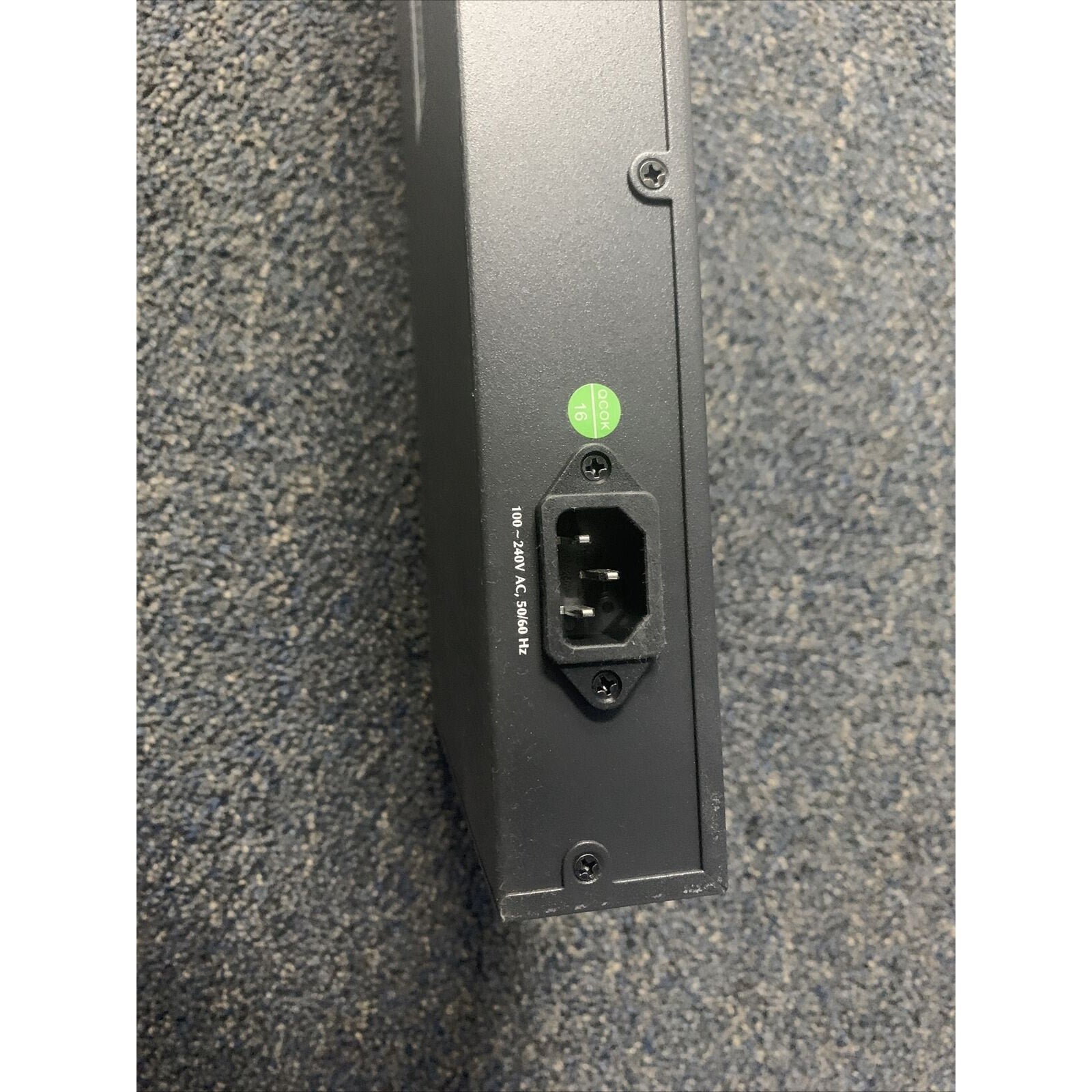 NETIS ST-3131/ST3124G 24 PORT RACK-MOUNTABLE GIGABIT ETHERNET Network Switch