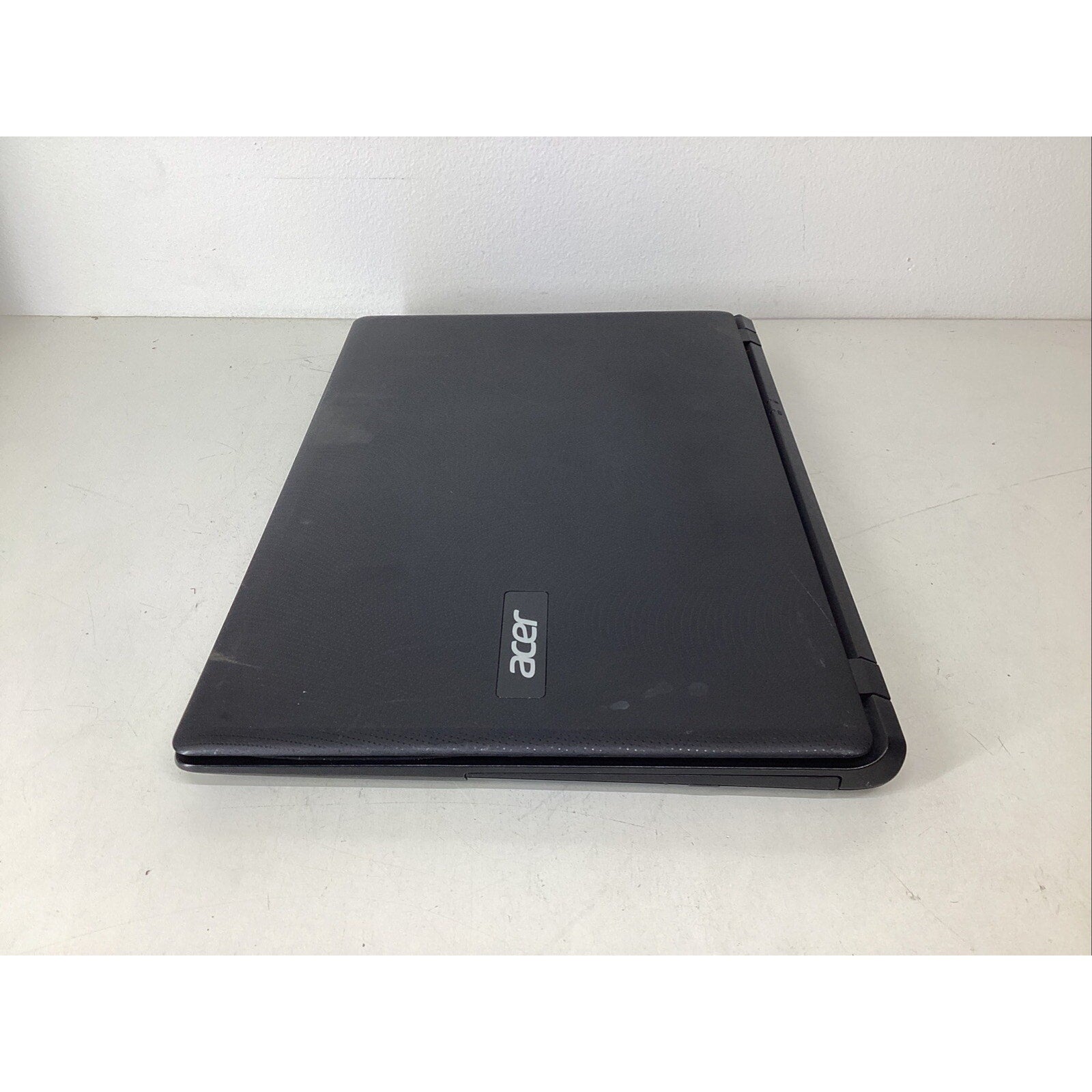 Acer Aspire ES 15 ES1-521-266Z AMD E1-6010 4GB 500GB HDD No Screen - For Parts