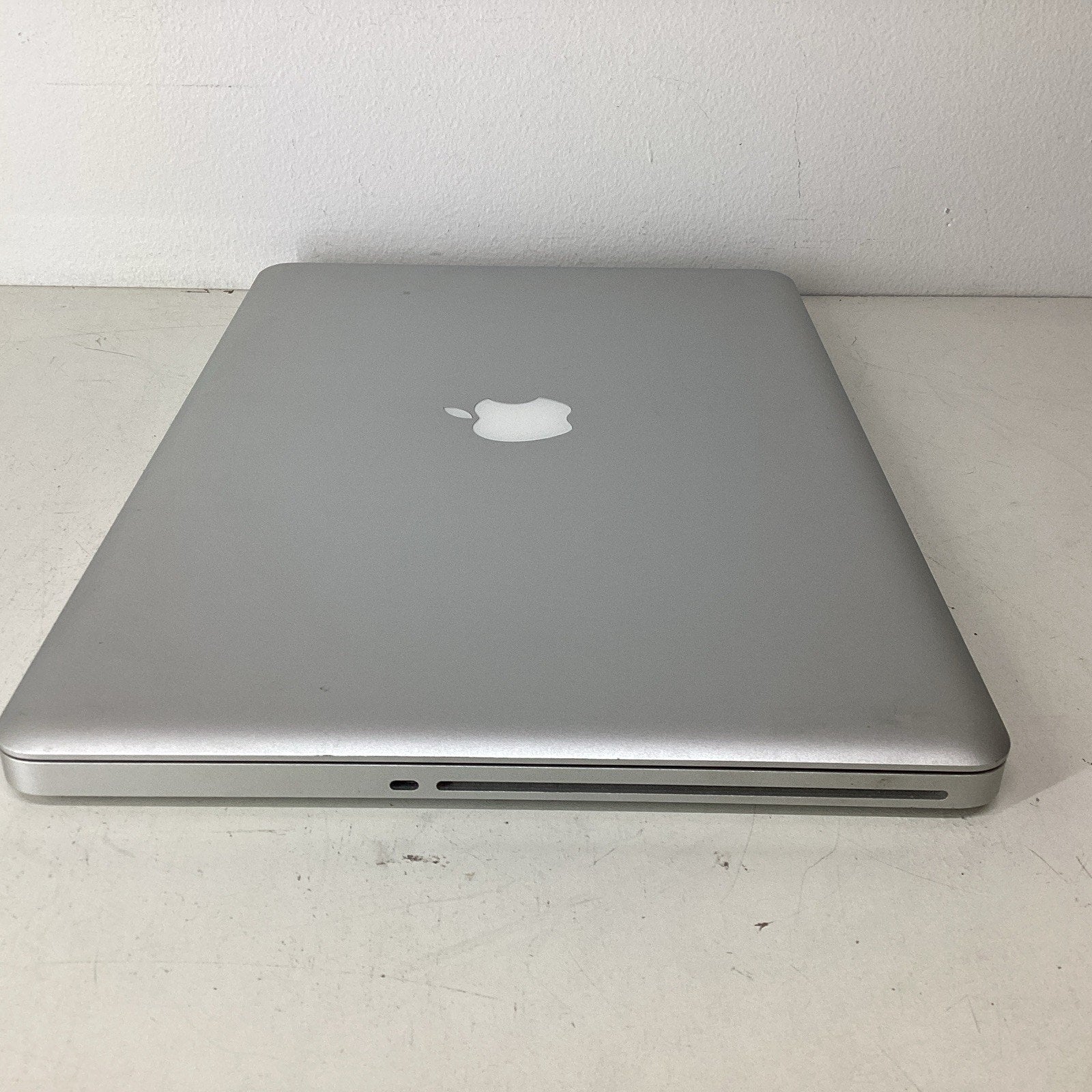 MacBook Pro 15" A12866 i5 Core 4GB RAM 320GB HDD - For Parts (READ)