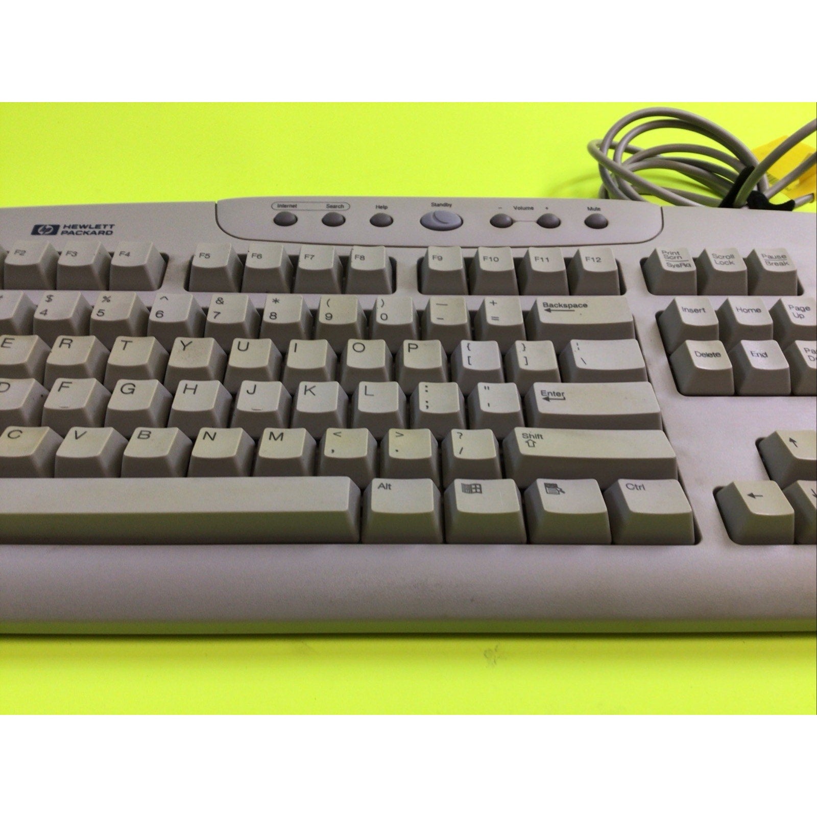 Vintage Hewlett Packard PS/2 Keyboard Model 5129 P/N 5183-7399