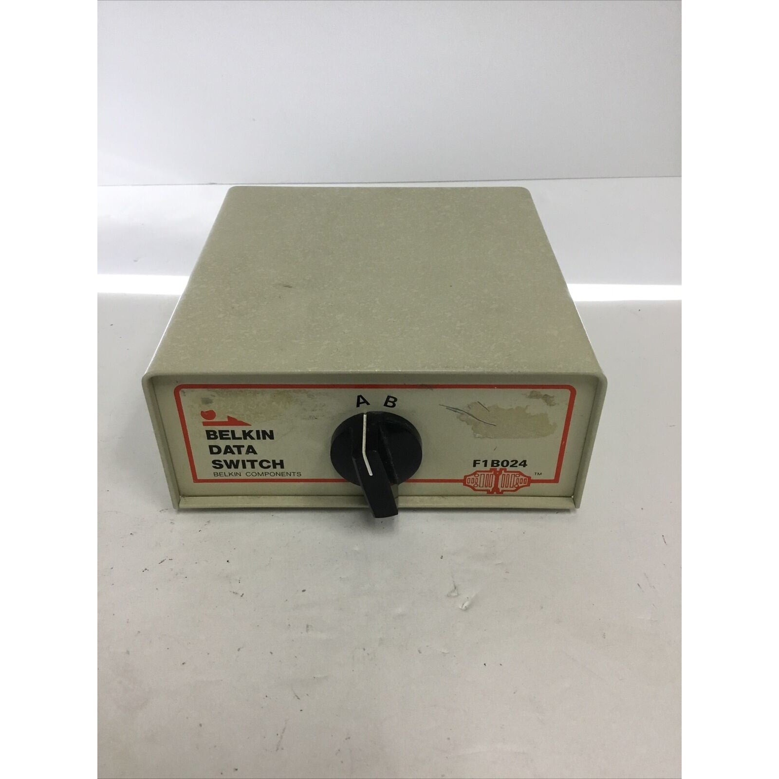 Belkin Data Switch F1B024