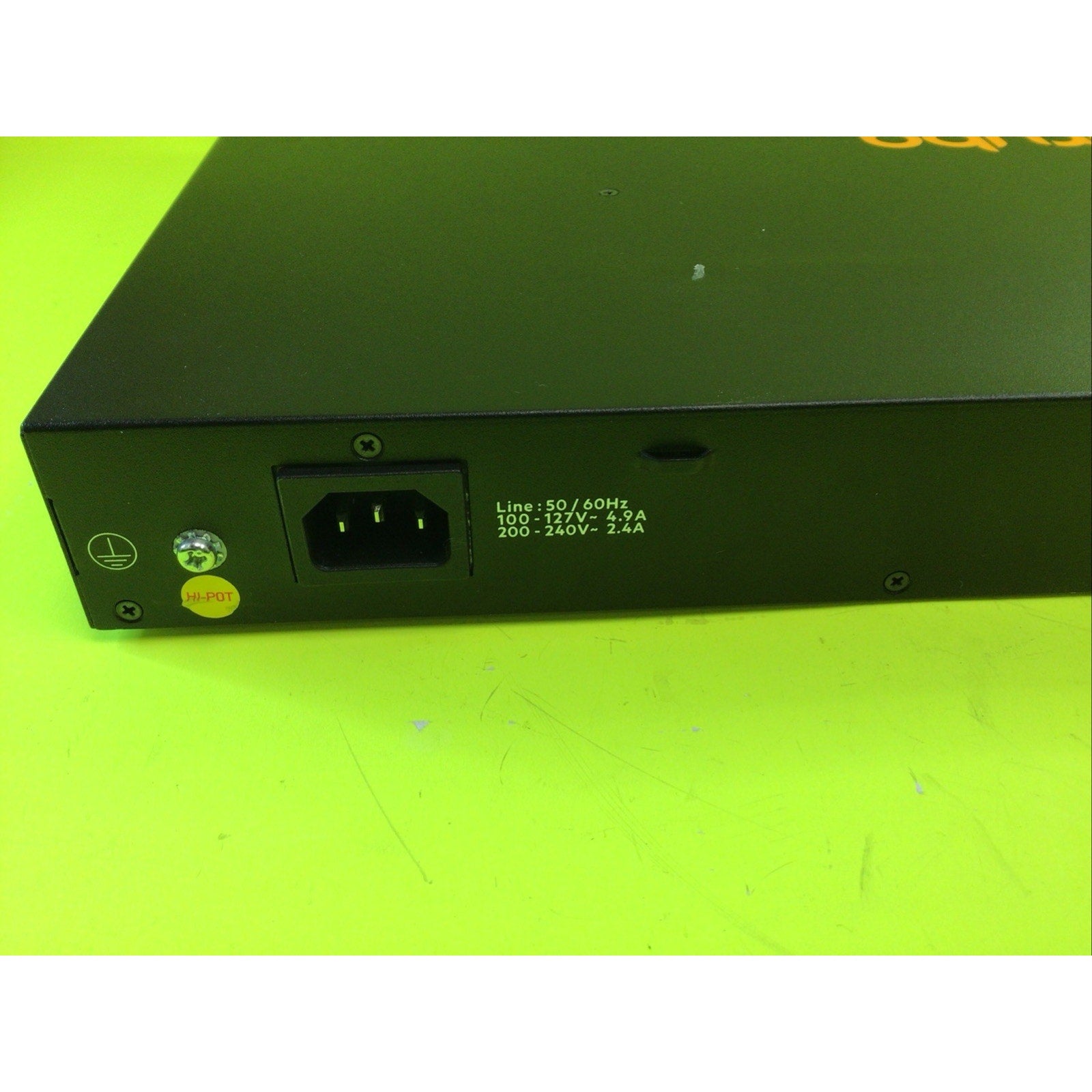 Hewlett Packard Enterprise Aruba 2930F 24 1G PoE+ 4SFP Switch JL261A