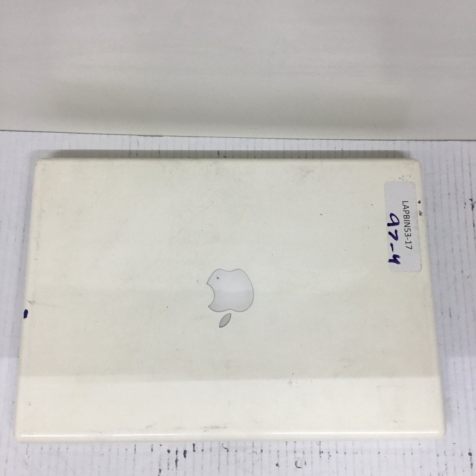 2006 Vintage Apple MacBook A1181 For Parts READ DESC
