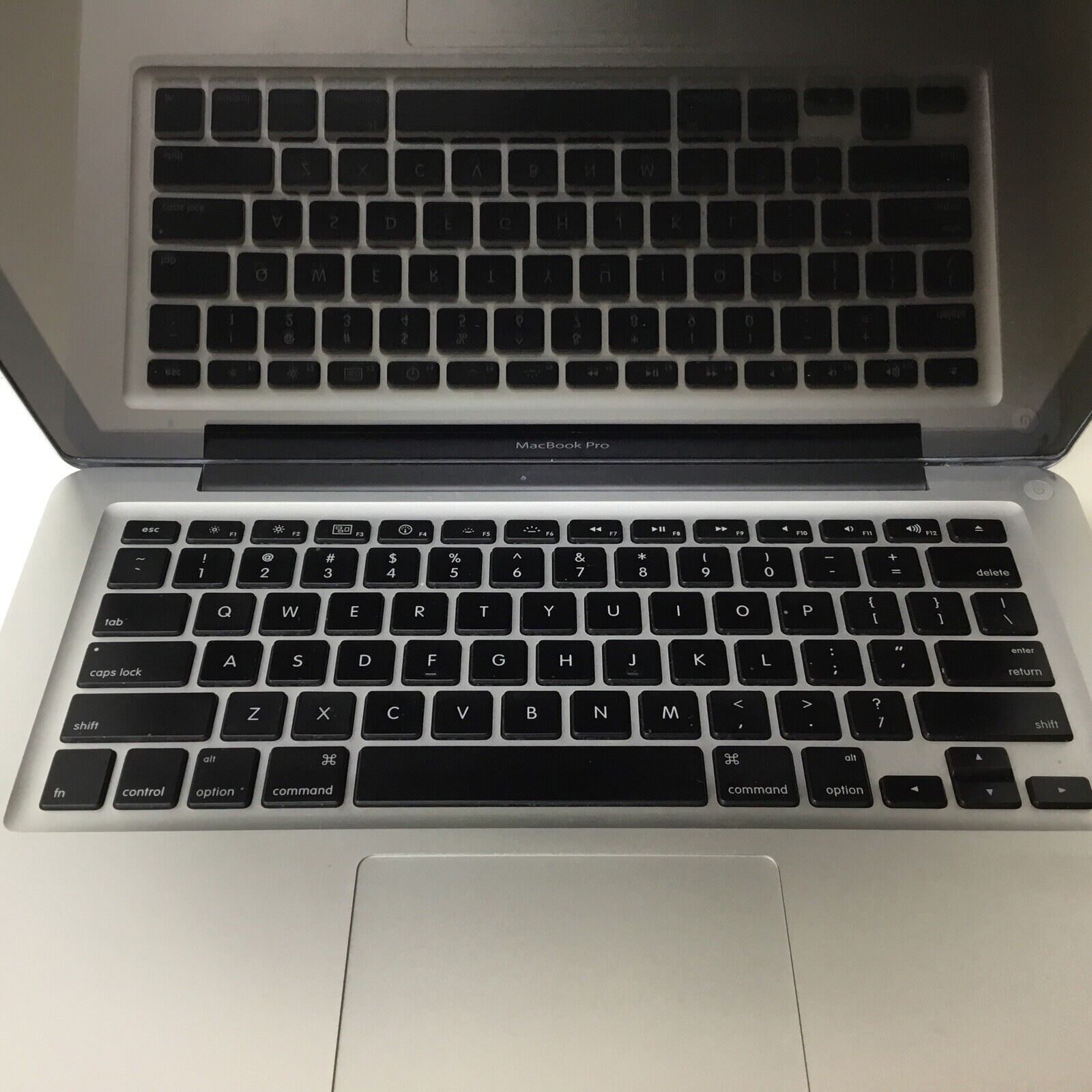 Apple MacBook Pro 13" Mid 2009 Core 2 Duo 2.26GHz 160GB HDD 2GB DDR3 - For Parts