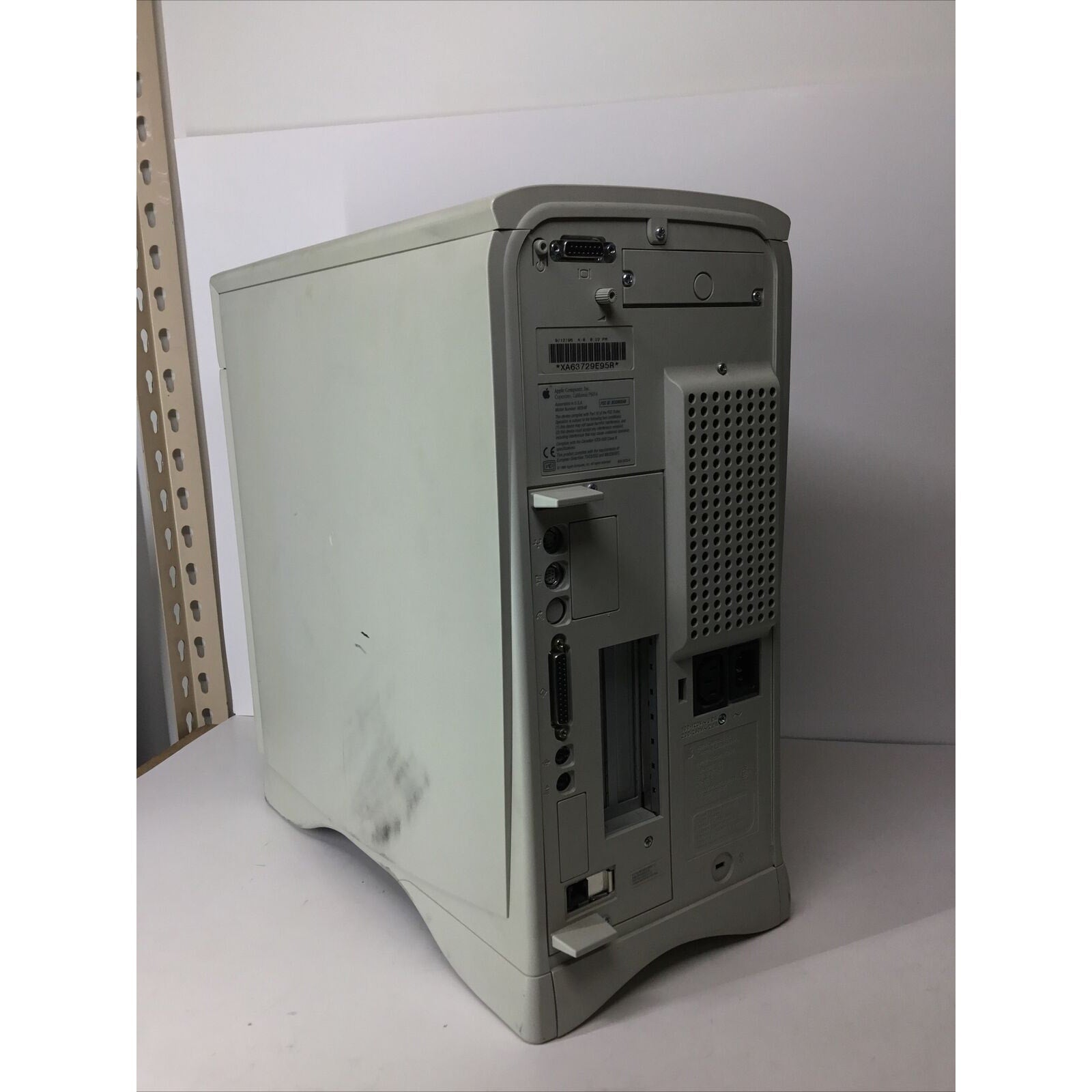 READ - Apple Macintosh Performa 6400/180 Desktop Computer Only