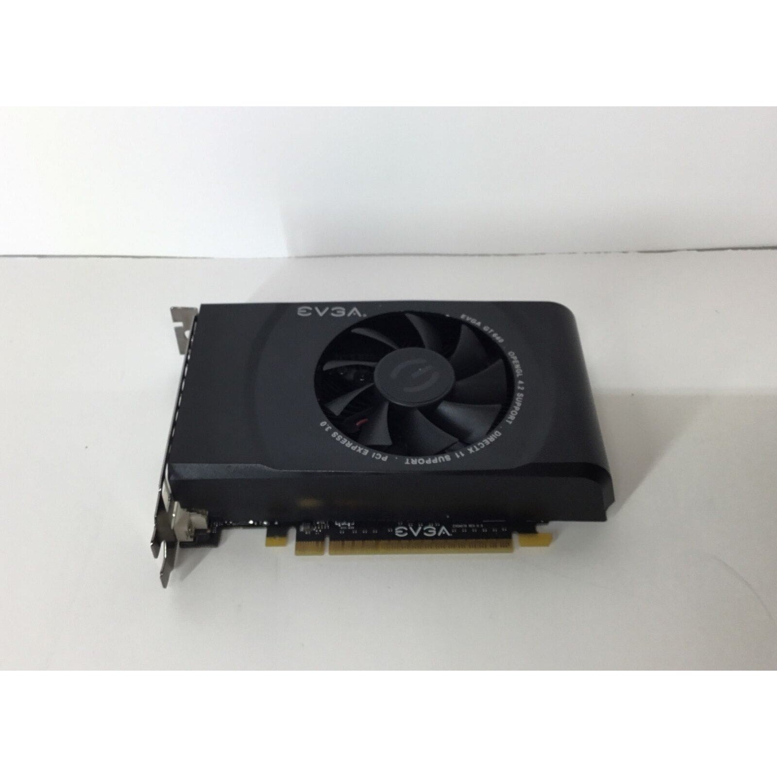 EVGA GeForce GT 640 2048MB GDDR3 Dual DVI, mHDMI Graphics Cards 02G-P4-2643-KR