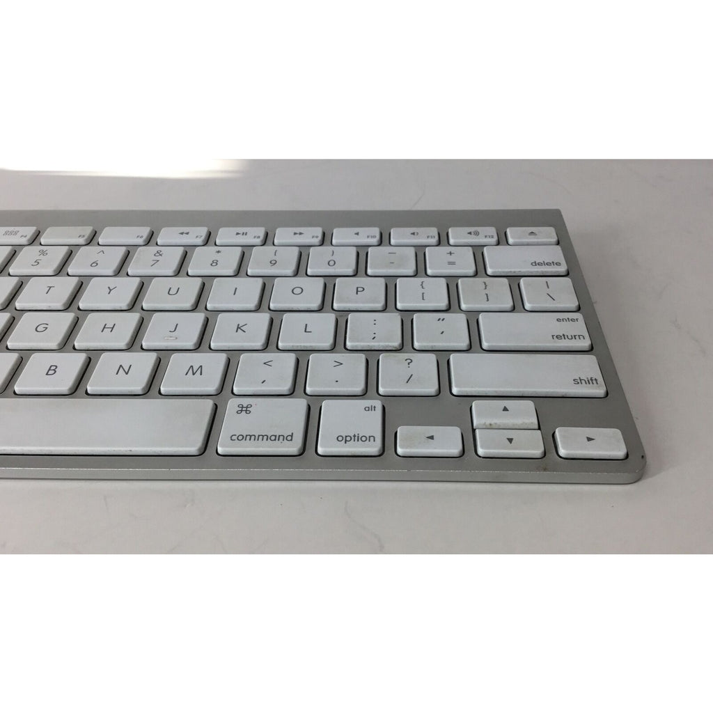 Apple 2009 Magic Keyboard Wireless Bluetooth Model A1314 - For Parts