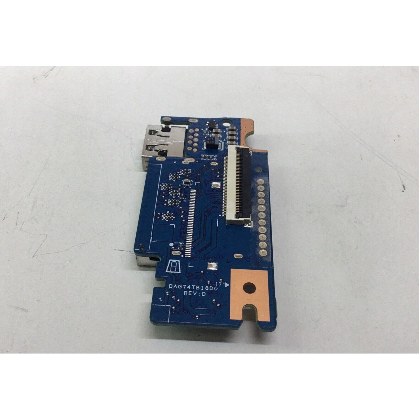HP Pavilion 17-AR050WM USB Card Reader Board DAG74TB18D0