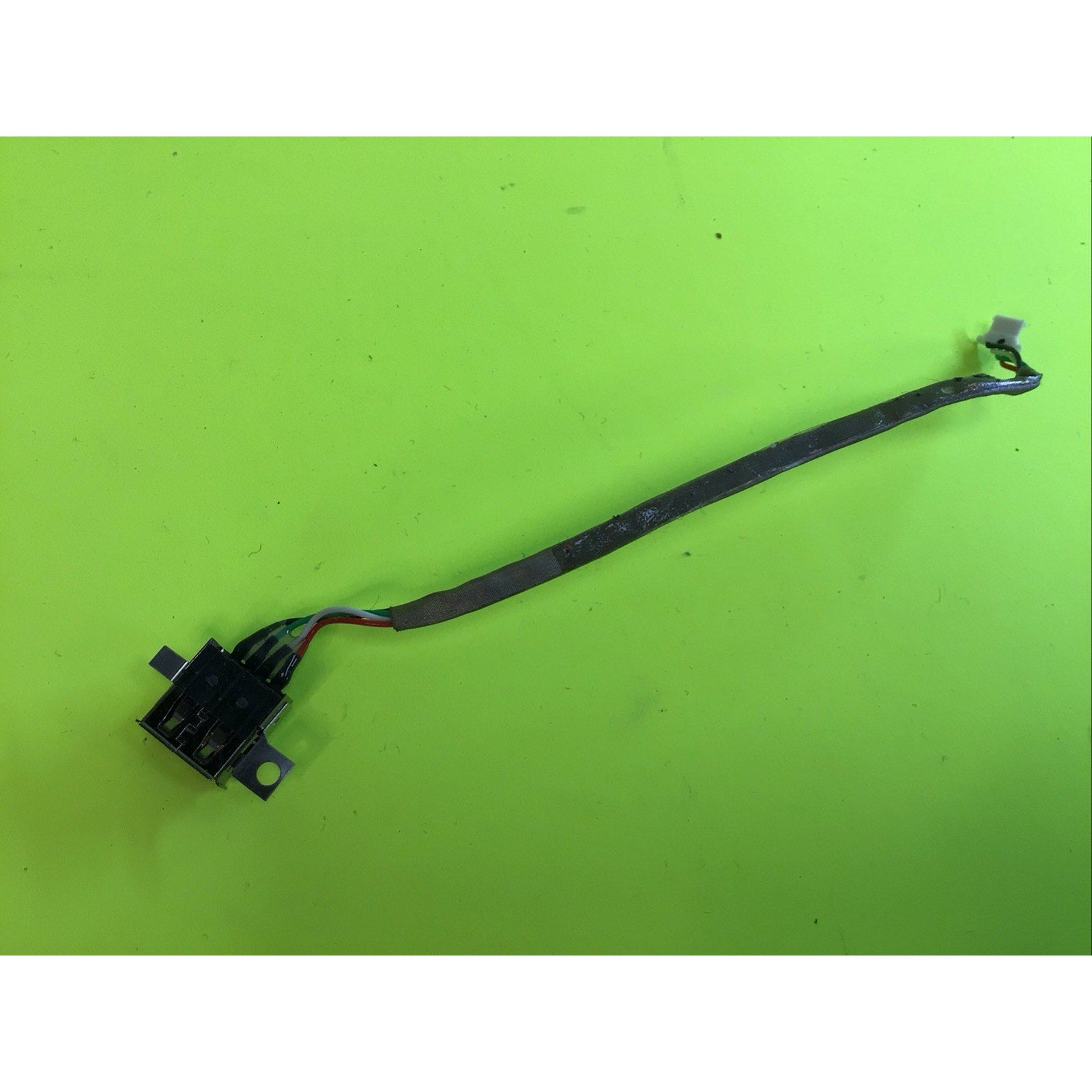 Dell Studio 1558 PP39L USB Port with Cable 215