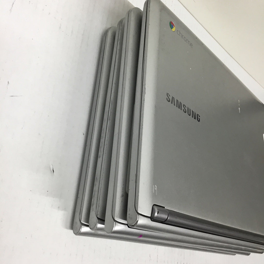 LOT OF 4 Samsung Chromebook (XE303C12-A01US) 11.6" For Parts