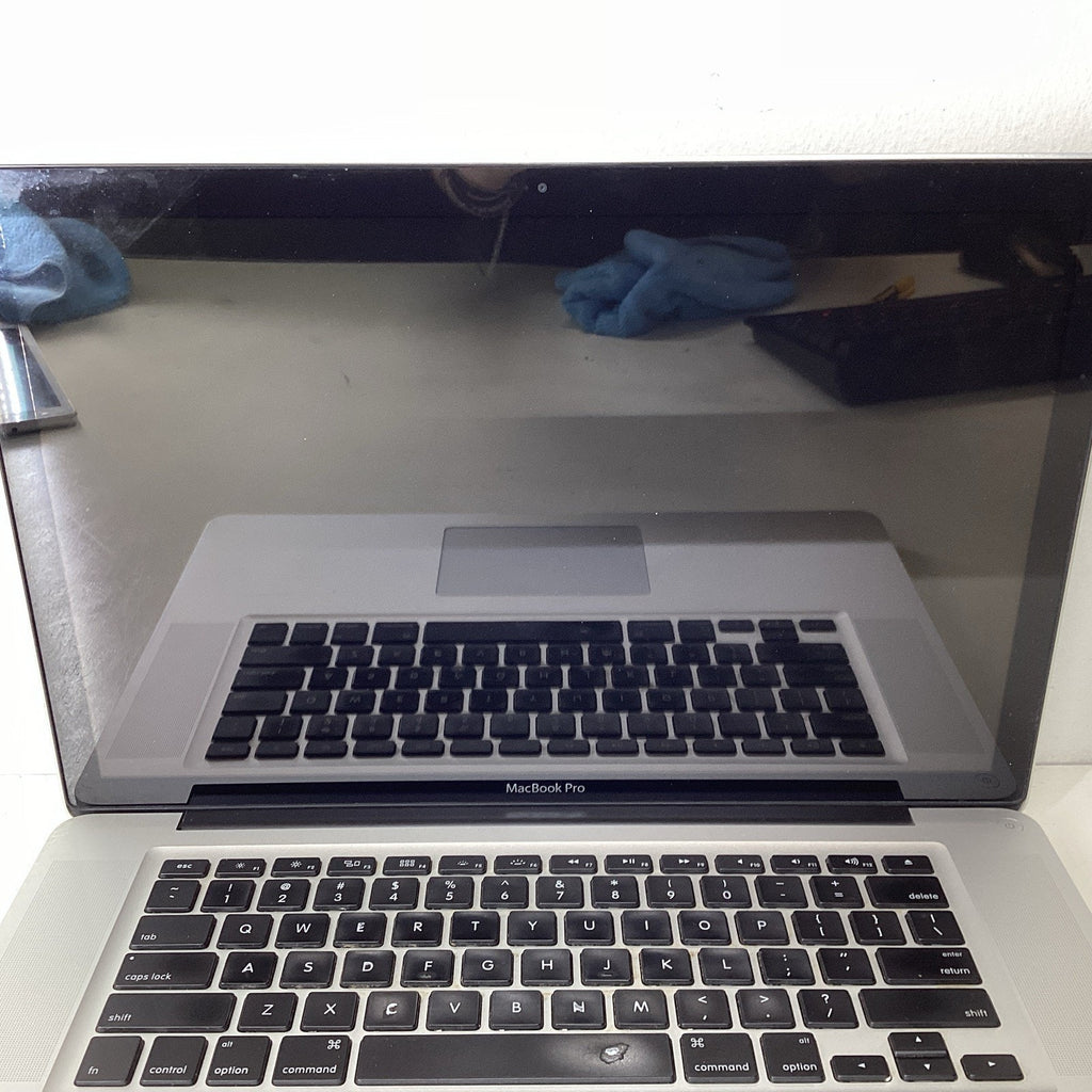 Apple MacBook Pro A1286 15" 4GB RAM 500GB HDD - For Parts