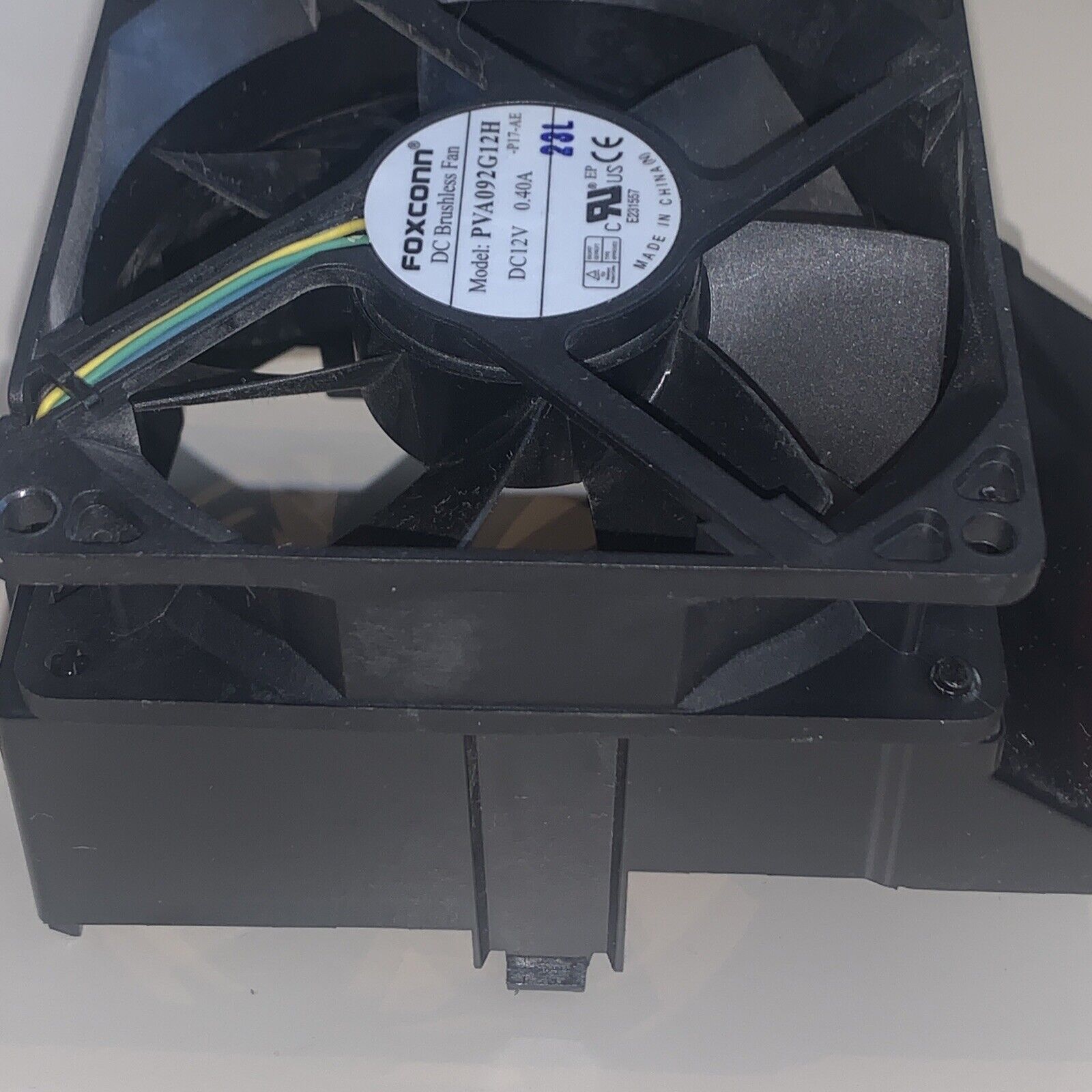 HP Compaq SFF Cpu Cooling Fan with Shroud Foxconn PVA092G12H / P1-628547