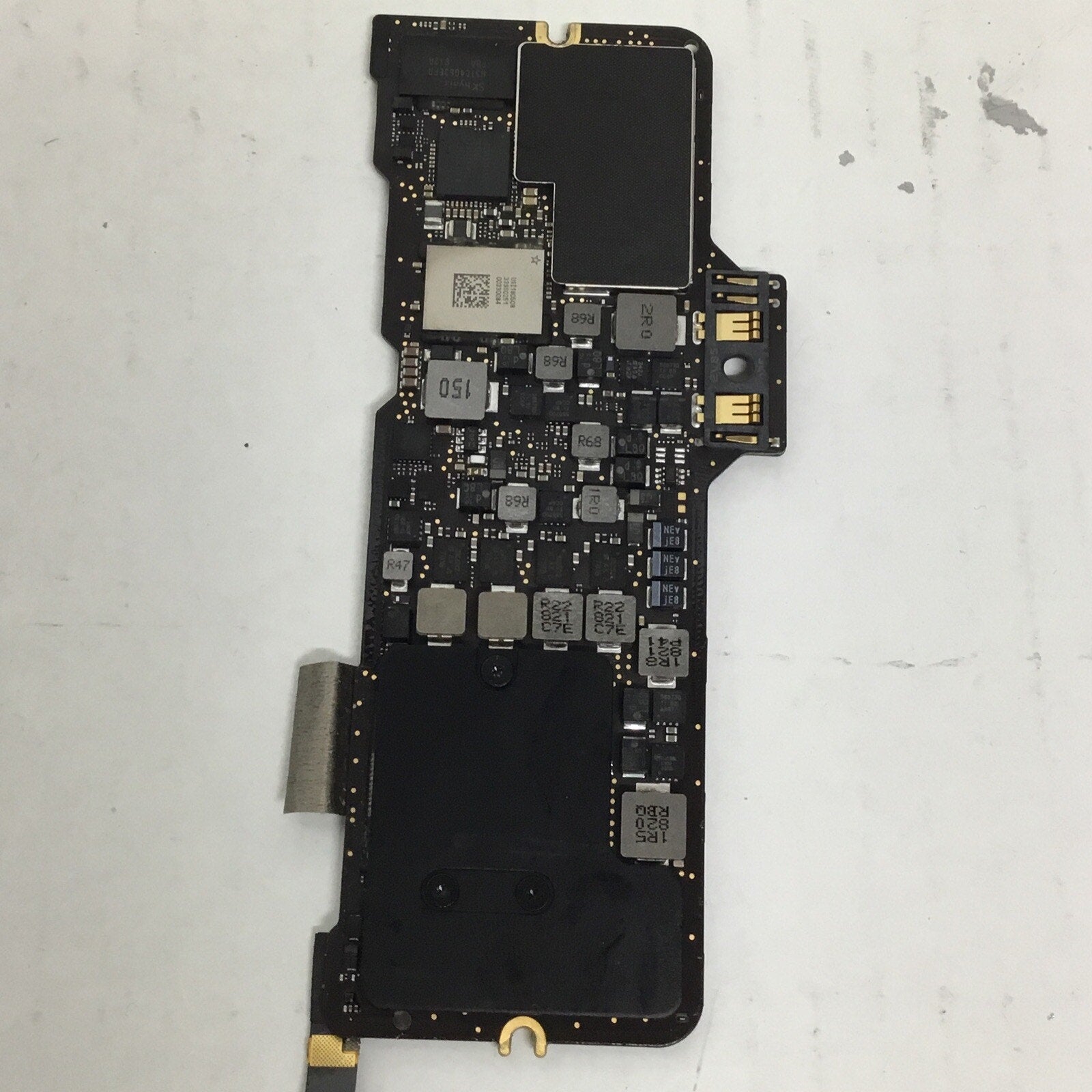 A1534 MacBook Air Motherboard FOR PARTS UNKNOWN SPECS