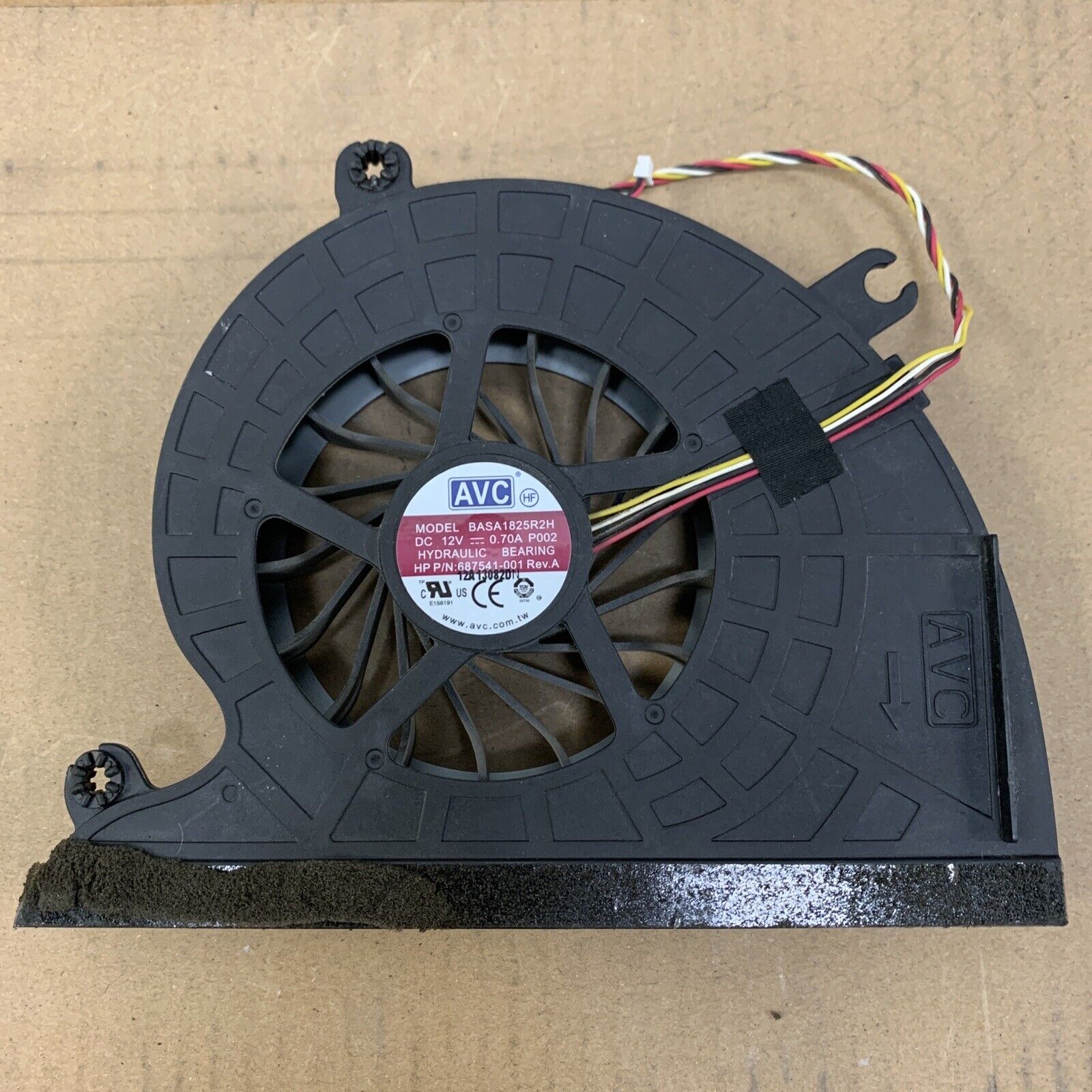 HP Elite 8300 All-In-One CPU DC12V 0.70A Fan 687541-001 BASA1825R2H