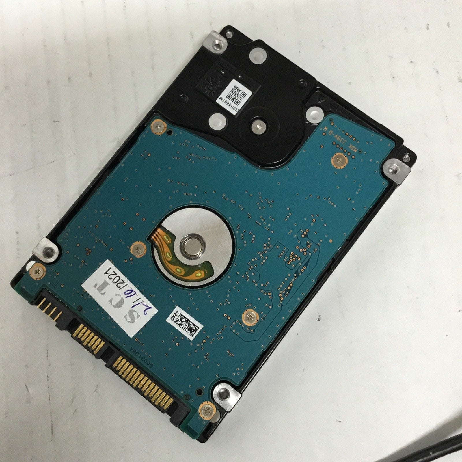 TOSHIBA 1TB 5400RPM SATA 3.0Gb/s 2.5in Internal Laptop Hard Drive MQ01ABD100V