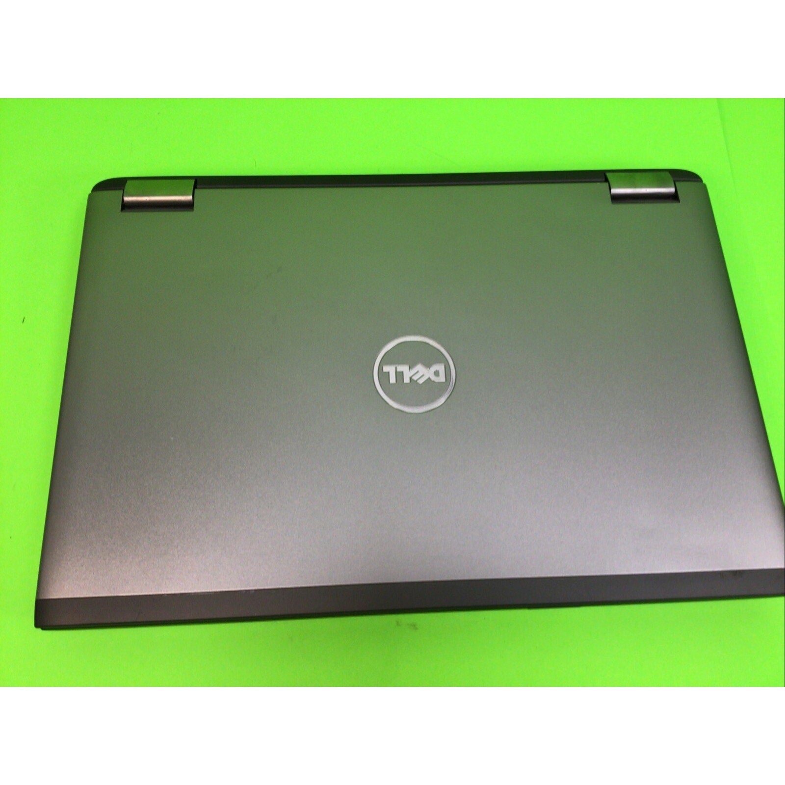 Dell Vostro 3560 Core i3-2370M 2.40GHz 4GB RAM 120GB SSD FOR PARTS or REPAIR