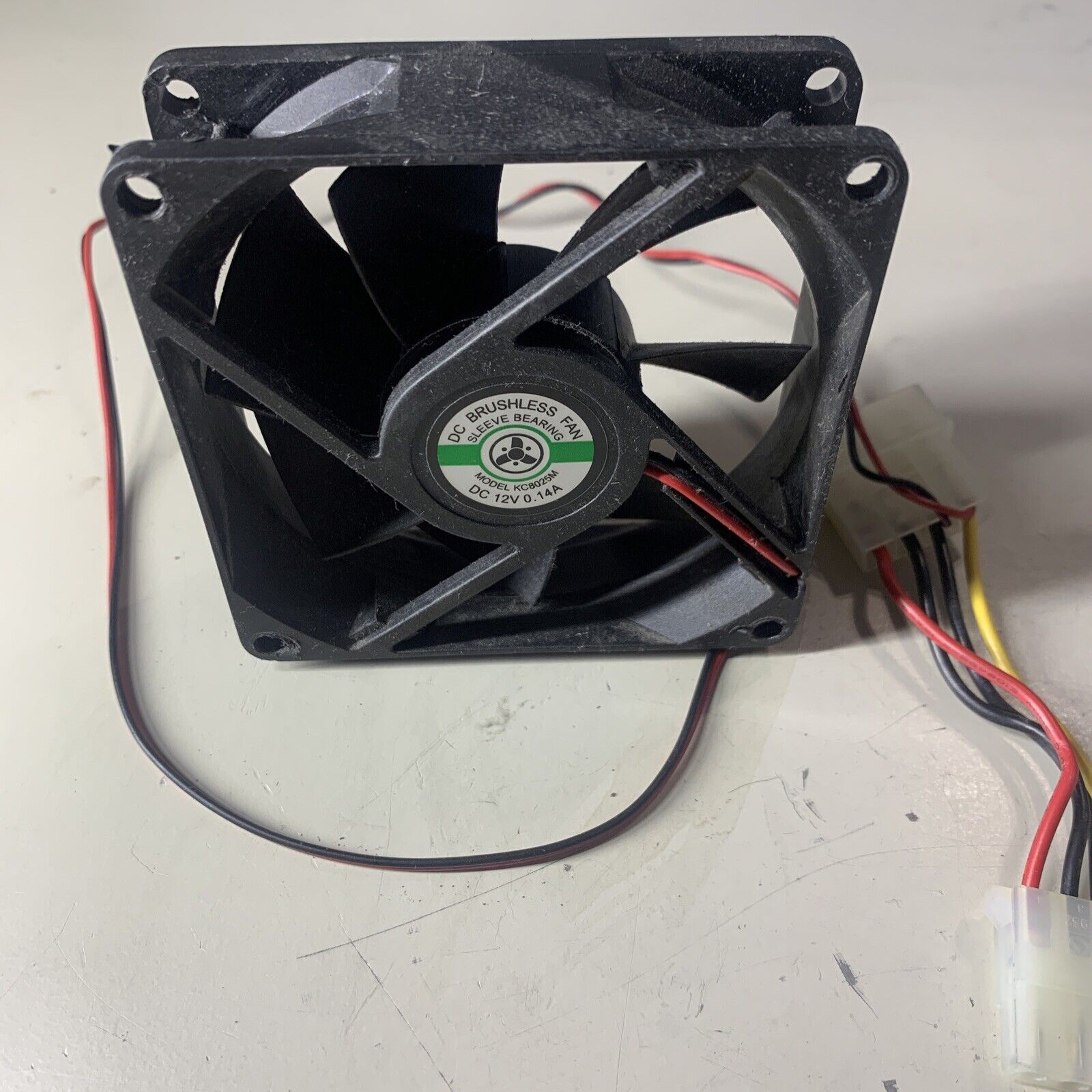 80x80x25mm Sleeve Bearing Cooling Case Fan KC8025M w/ 4 Pin Molex Connector