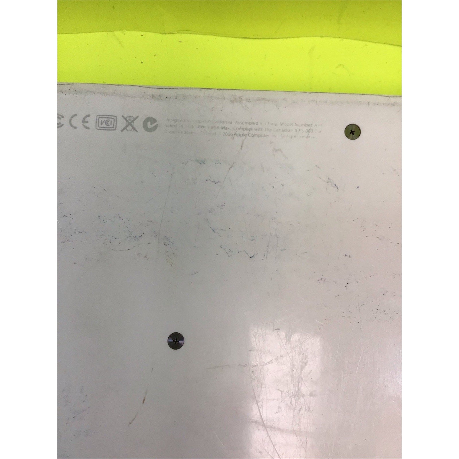 Lot of 2x MacBook A1186 FOR PARTS or REPAIR