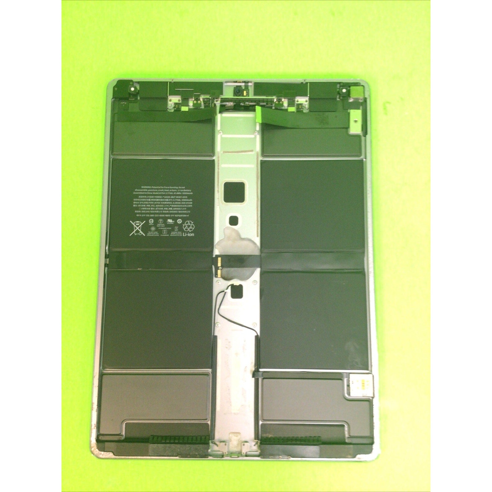 Apple iPad Pro 12.9 2nd Gen WiFi+Cellular Housing FOR PARTS or REPAIR