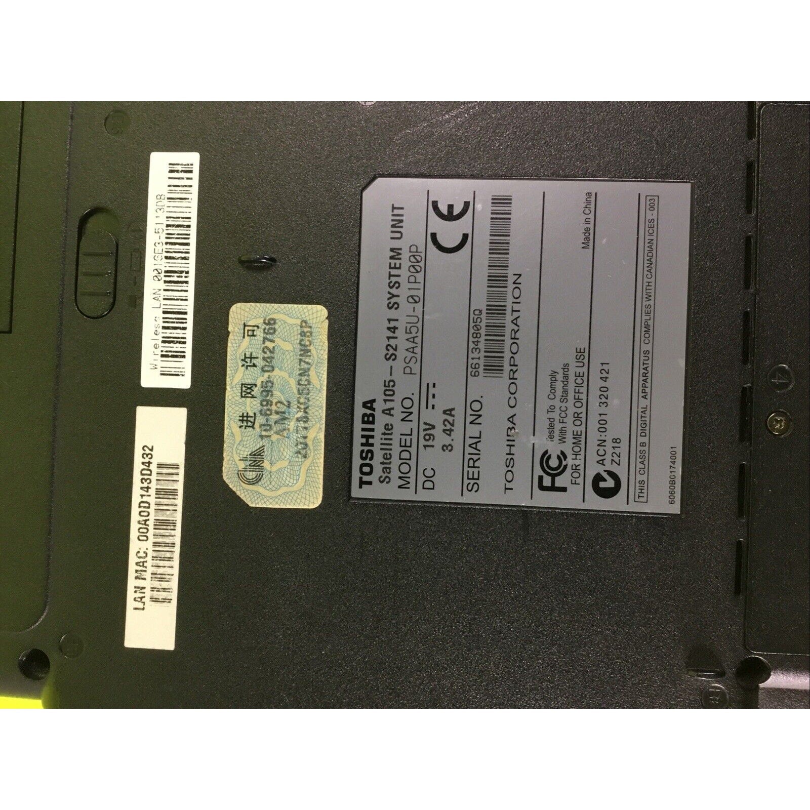 Toshiba Laptop Satellite A105-S2141 FOR PARTS REPAIR or RECYCLE